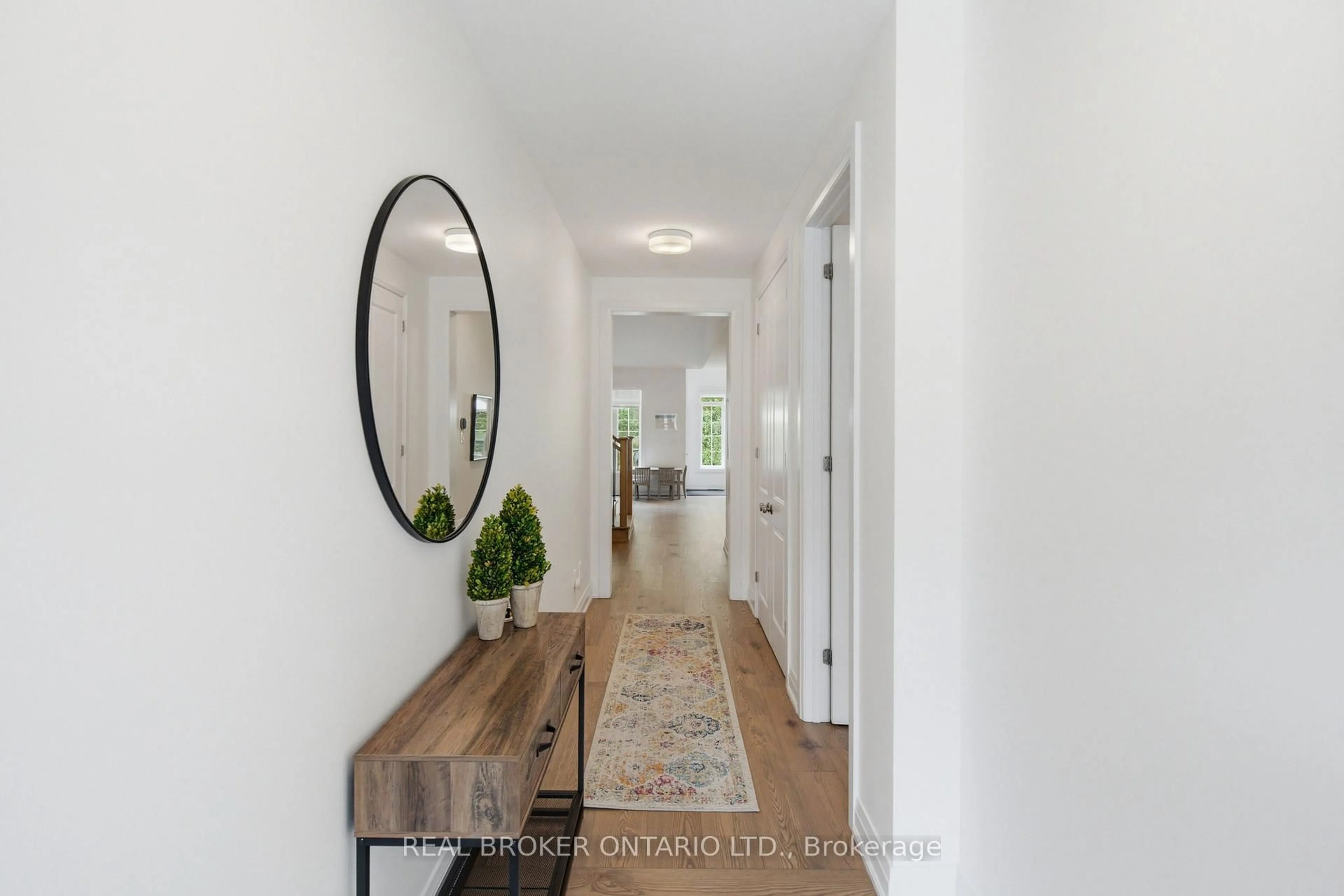 Indoor entryway for 26 Howard Williams Crt, Uxbridge Ontario L9P 0R2
