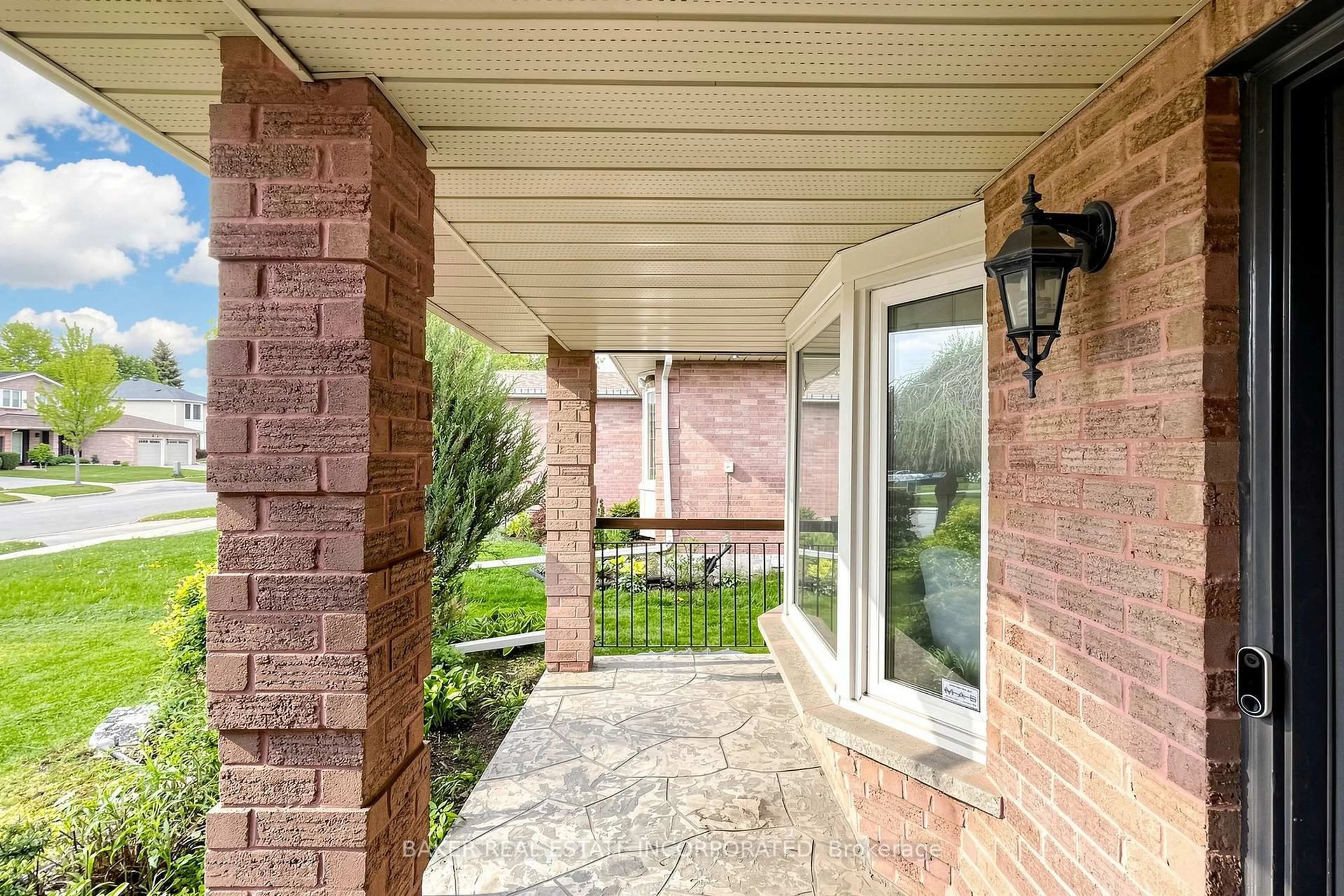 Unknown for 670 Leslie Valley Dr, Newmarket Ontario L3Y 7J5