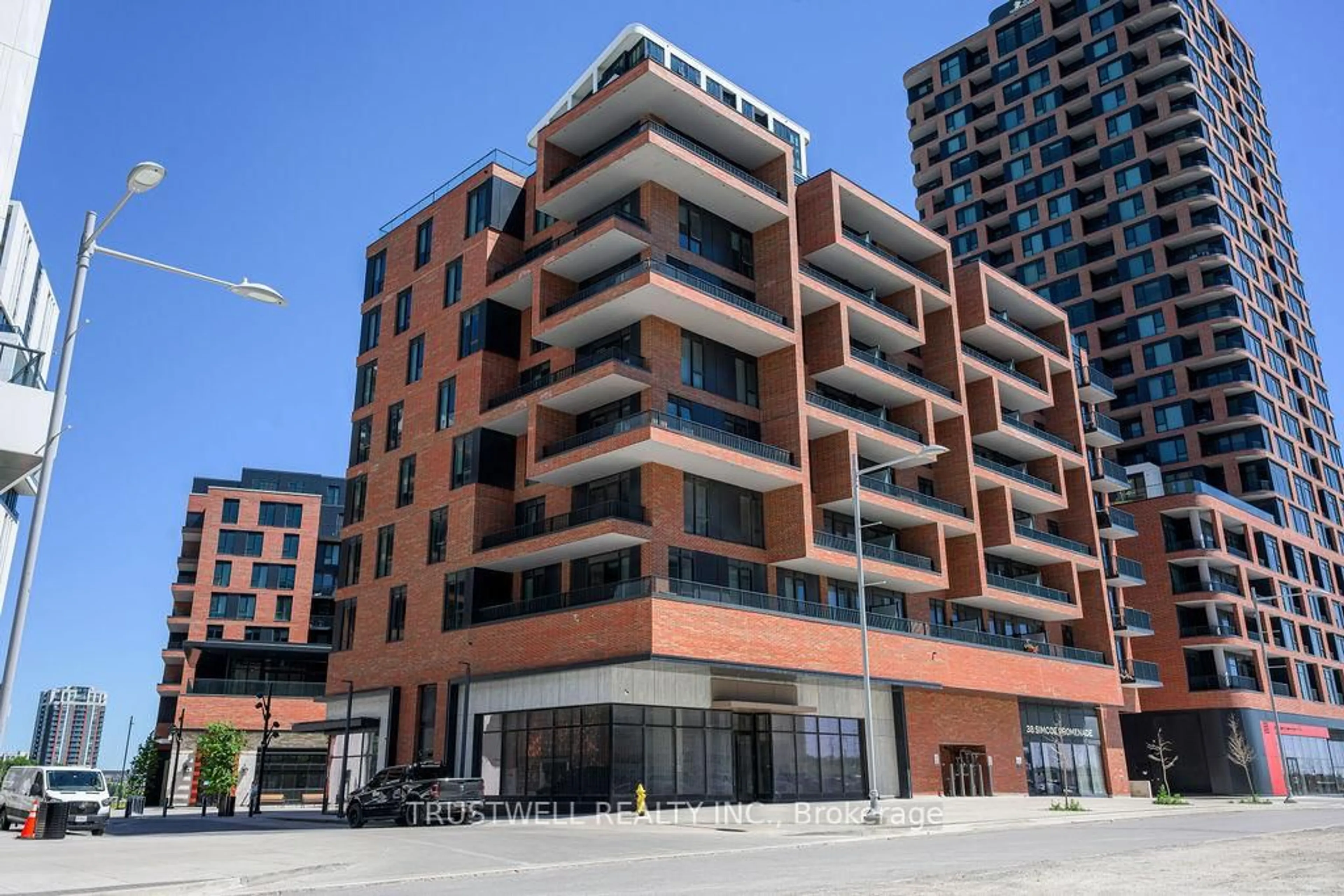 Patio, building for 38 Simcoe Prom #407, Markham Ontario L6G 0H7