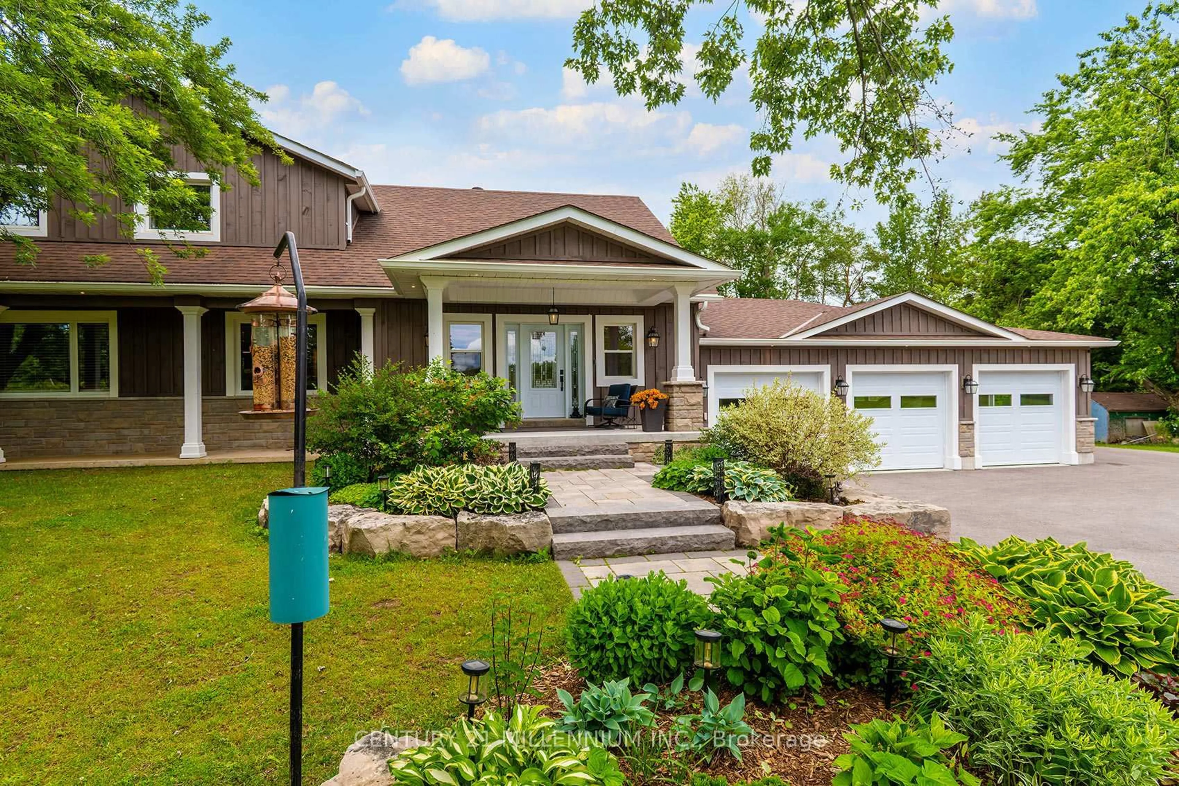 Home with vinyl exterior material, street for 430 Wagg Rd, Uxbridge Ontario L9P 0P1