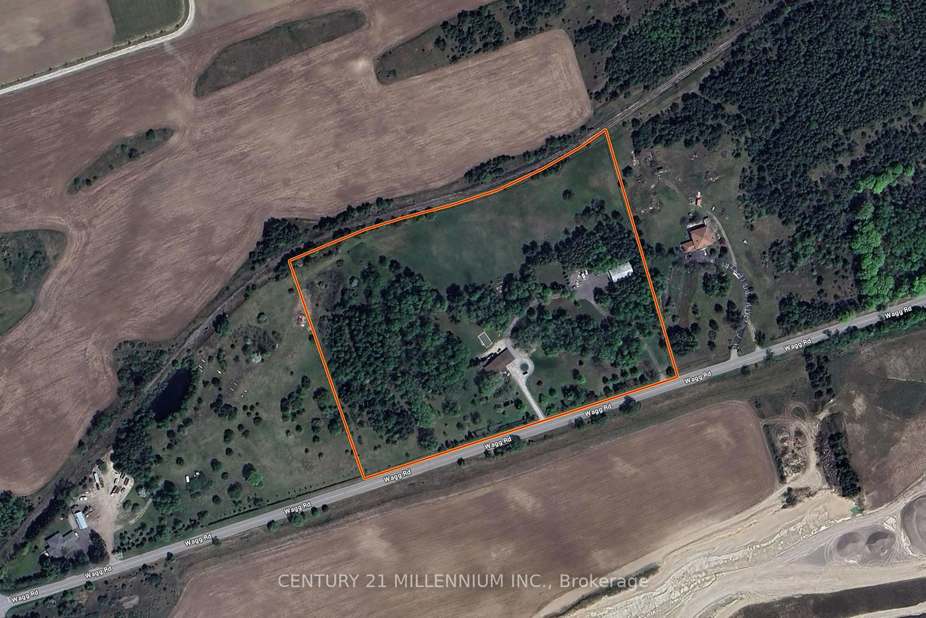 A pic from outside/outdoor area/front of a property/back of a property/a pic from drone, building for 430 Wagg Rd, Uxbridge Ontario L9P 0P1