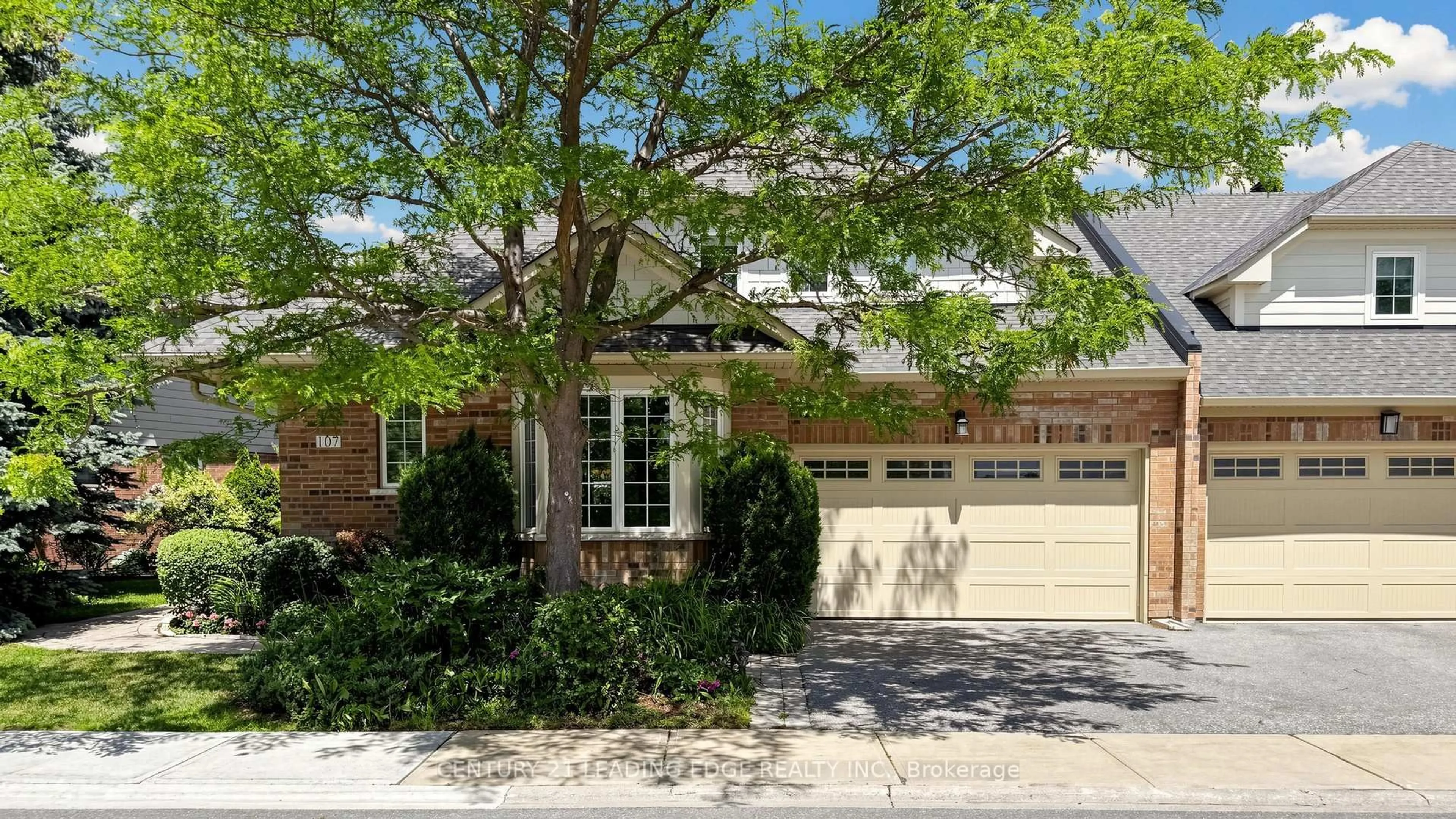 Home with brick exterior material, street for 107 Lakeside Vista Way, Markham Ontario L6E 0B6