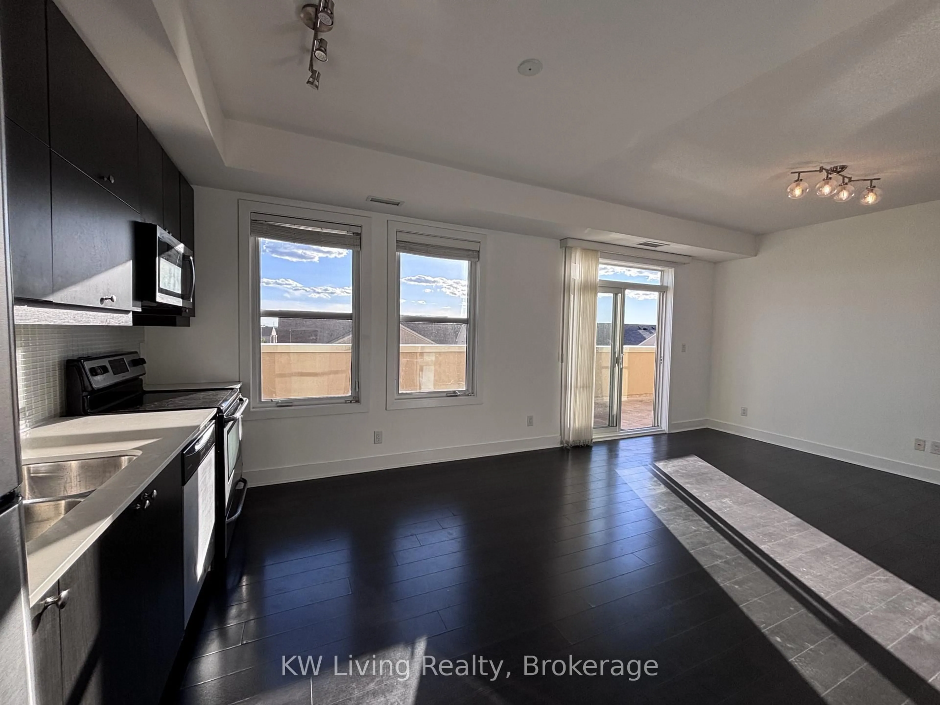 A pic of a room for 28 Prince Regent St #PH19, Markham Ontario L6C 0V5
