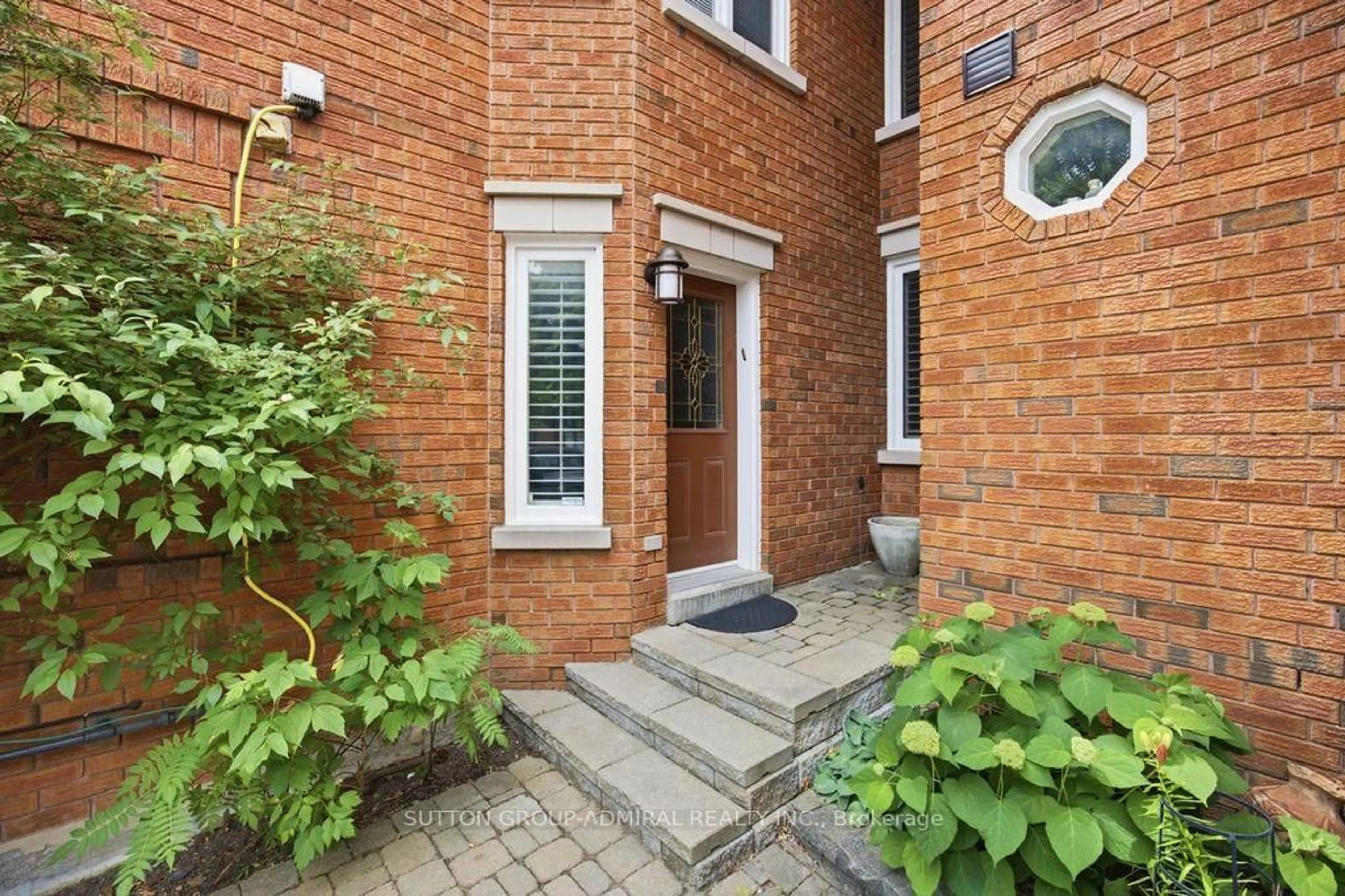 Home with brick exterior material, street for 47 Brownstone Circ, Vaughan Ontario L4J 7P5