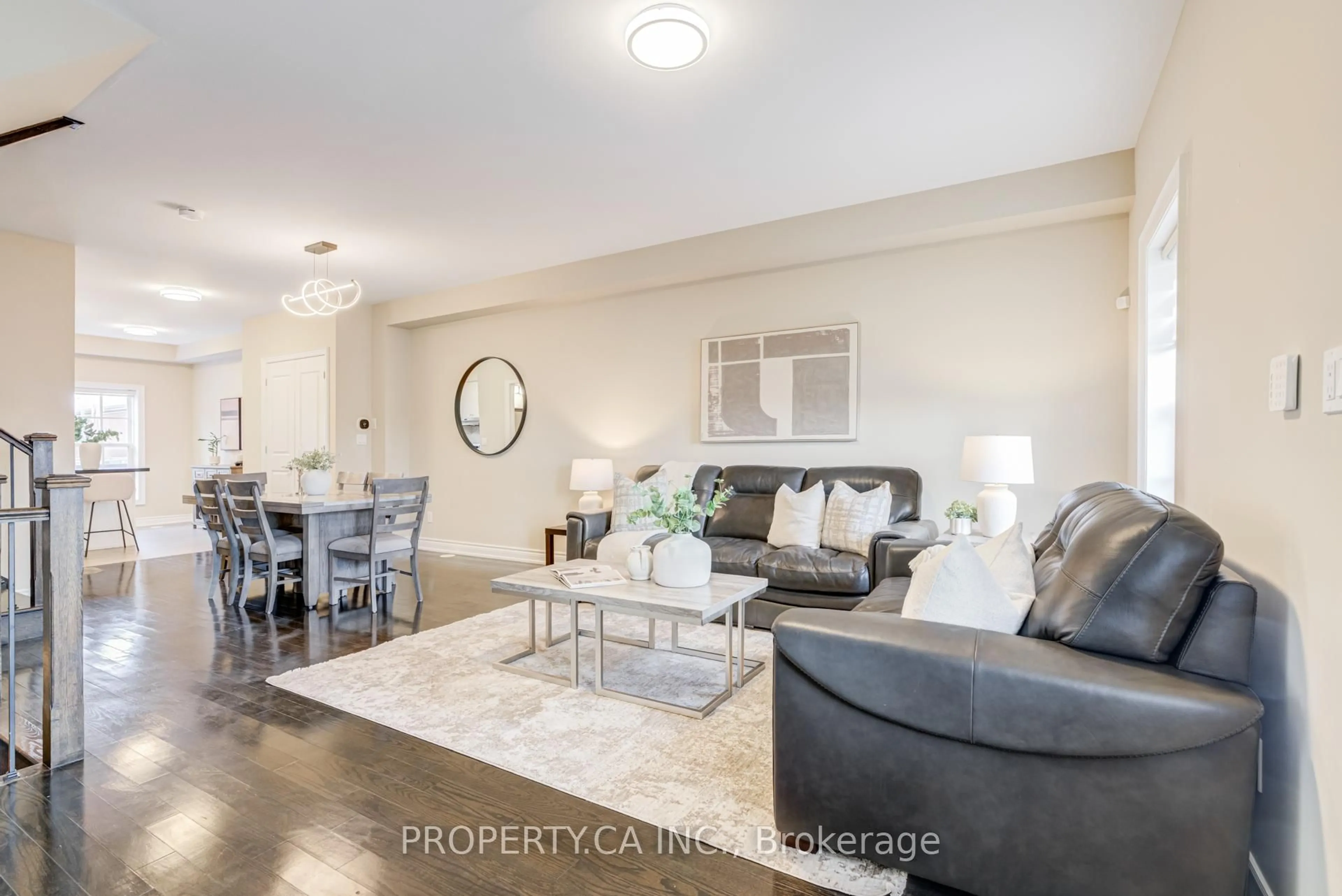 Living room with furniture, unknown for 10060 Keele St #16, Vaughan Ontario L6A 4V6