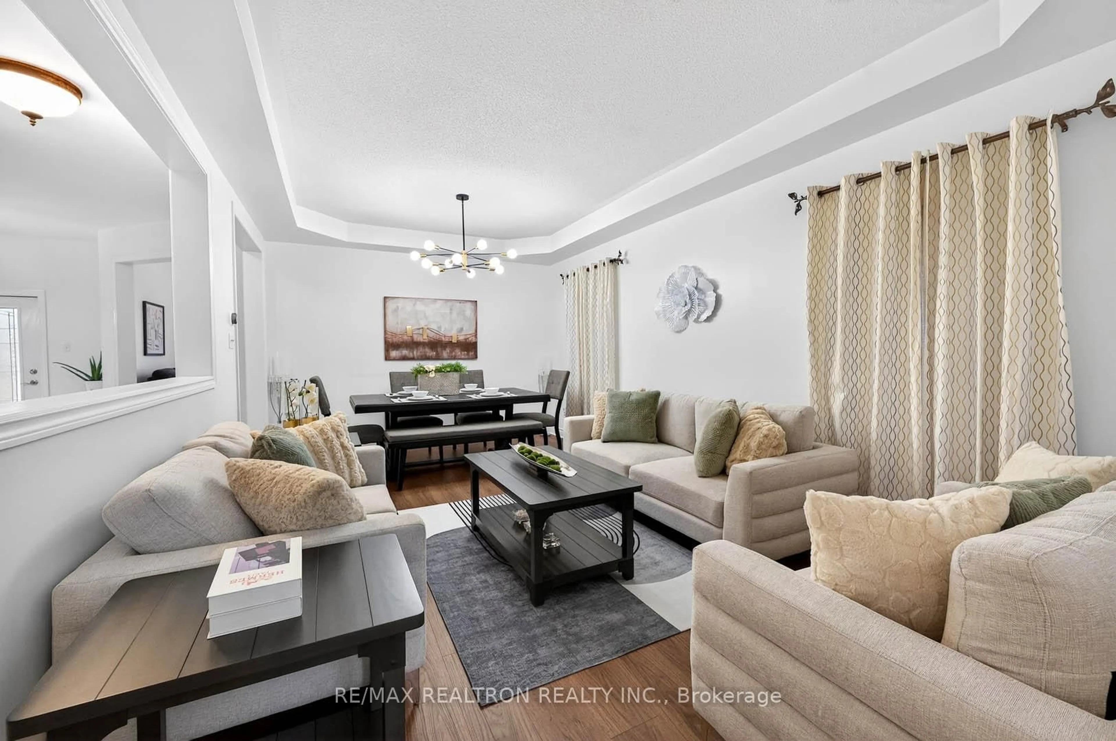 Living room with furniture, unknown for 71 Timber Valley Ave, Richmond Hill Ontario L4E 4Z8