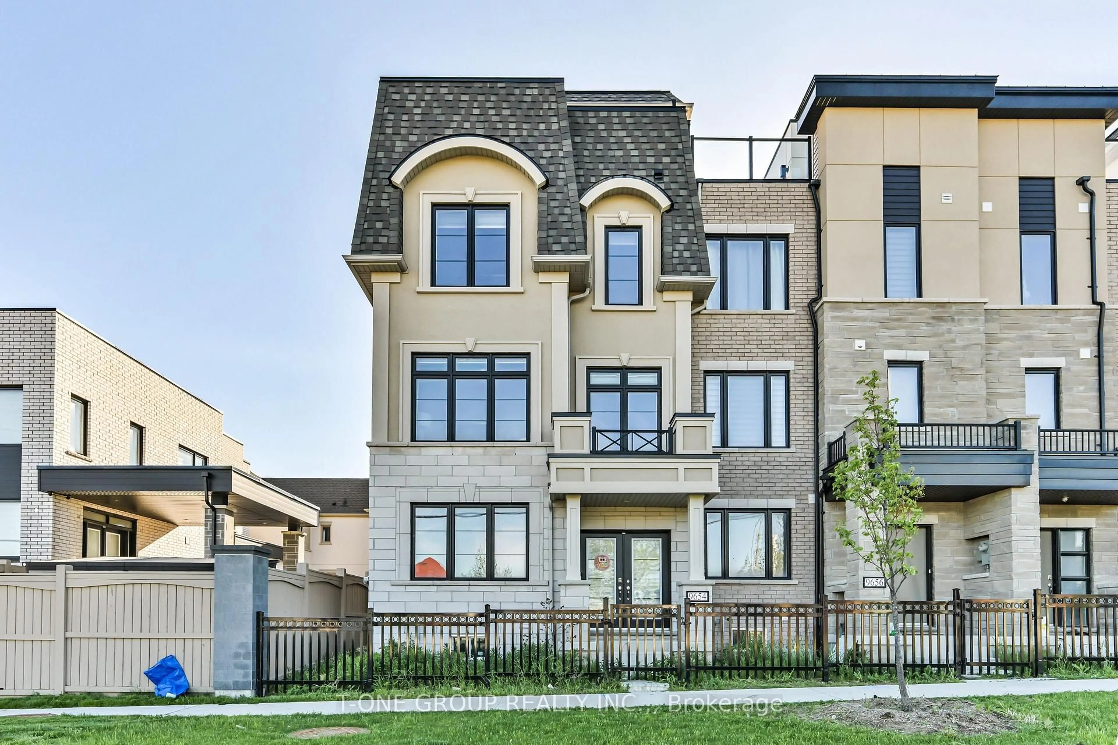 Home with brick exterior material, street for 9654 Kennedy Rd, Markham Ontario L6C 3J7