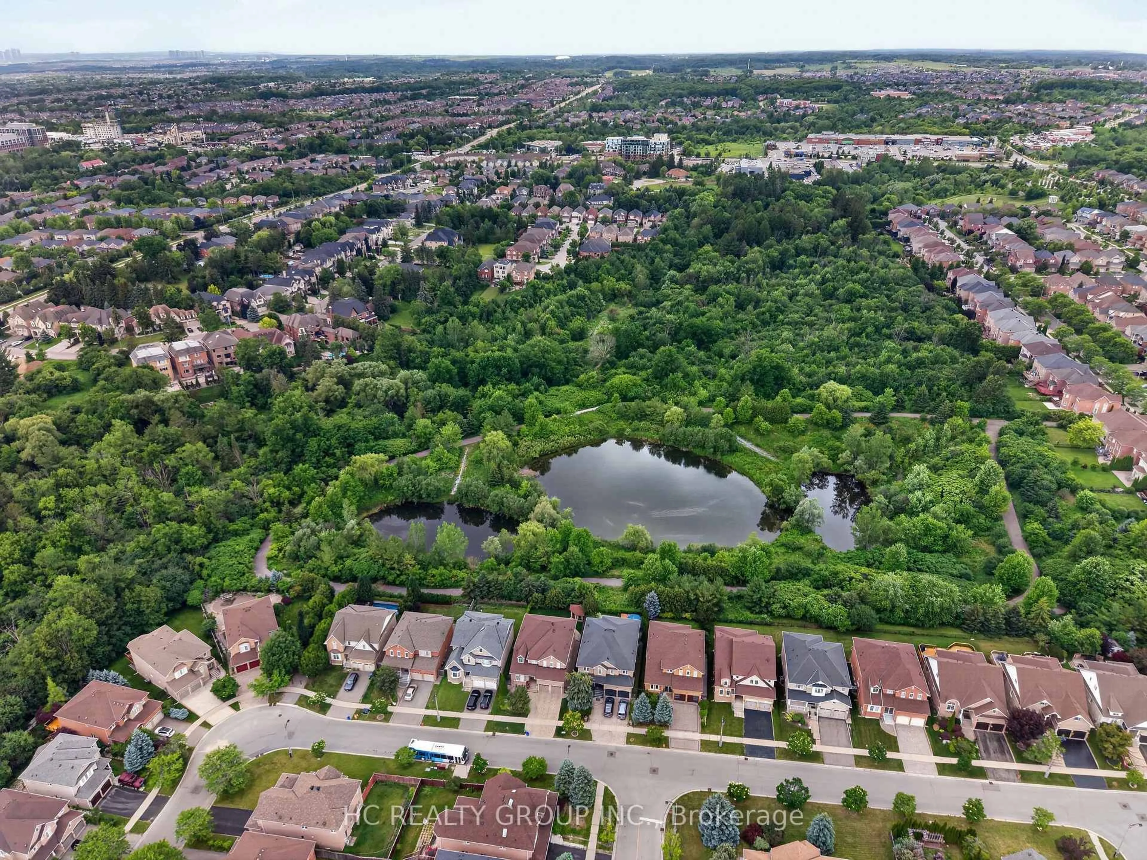 A pic from outside/outdoor area/front of a property/back of a property/a pic from drone, water/lake/river/ocean view for 21 Wolf Trail Cres, Richmond Hill Ontario L4E 4K1