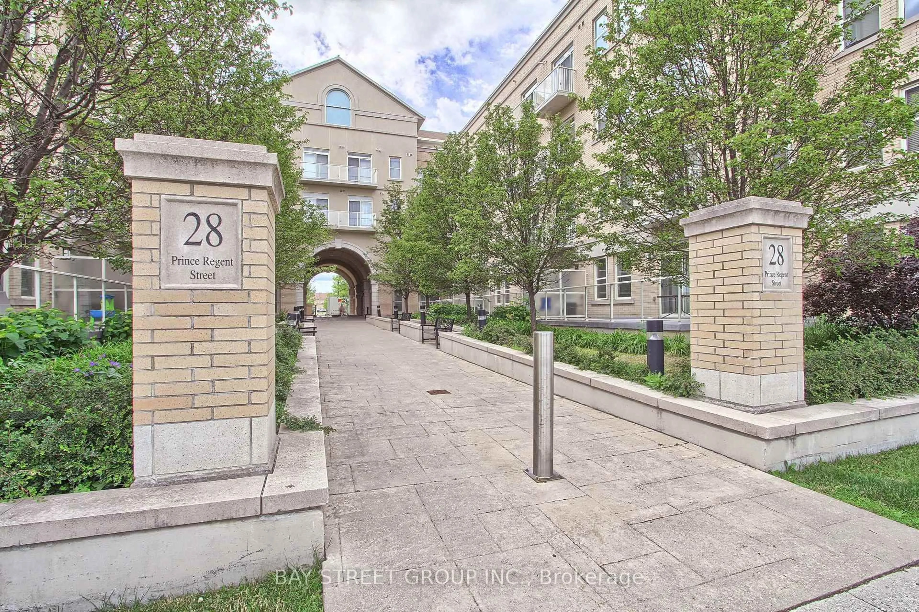 Unknown for 28 Prince Regent St #PH8, Markham Ontario L6C 0V5