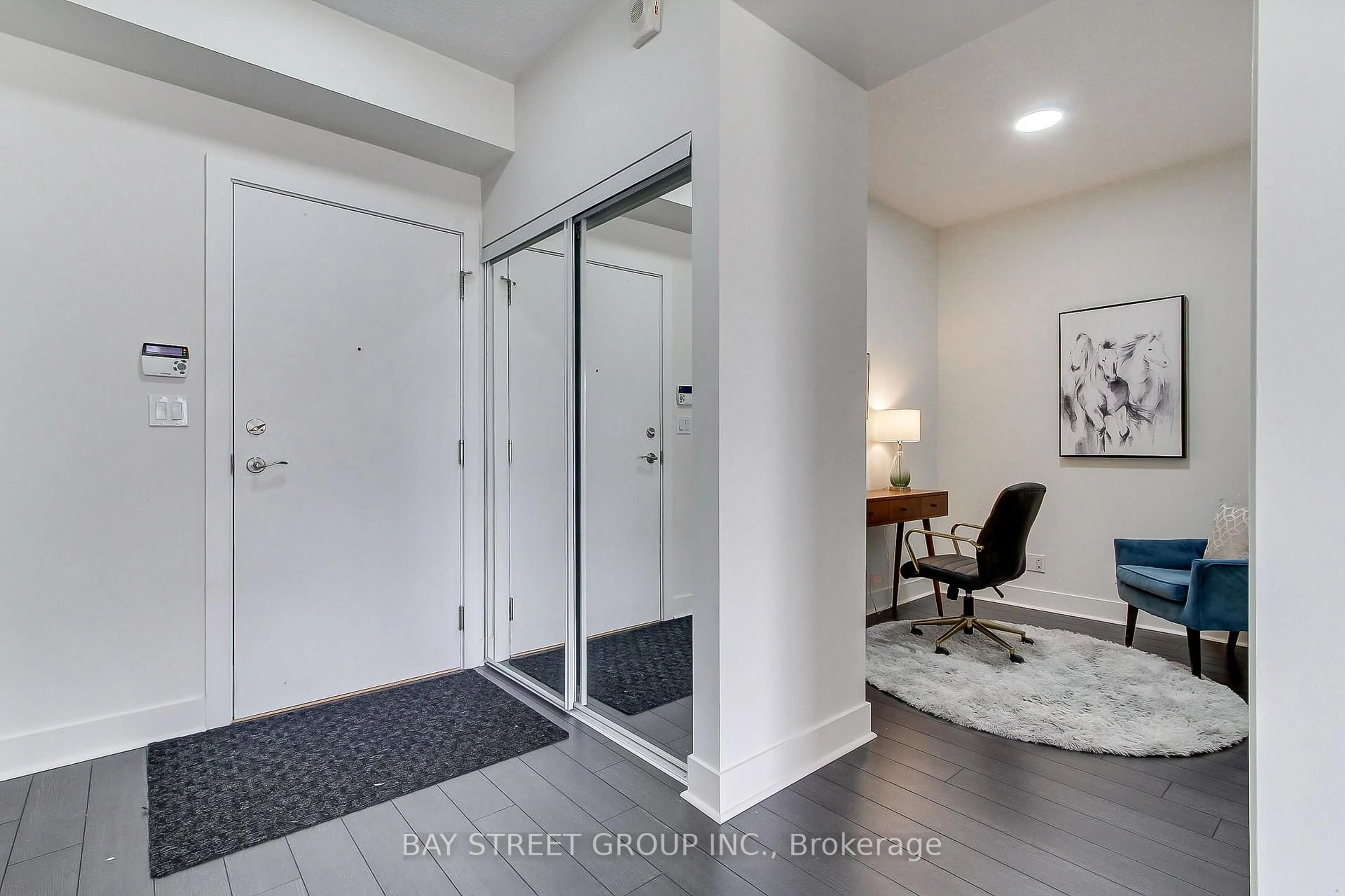 Indoor entryway for 28 Prince Regent St #PH8, Markham Ontario L6C 0V5