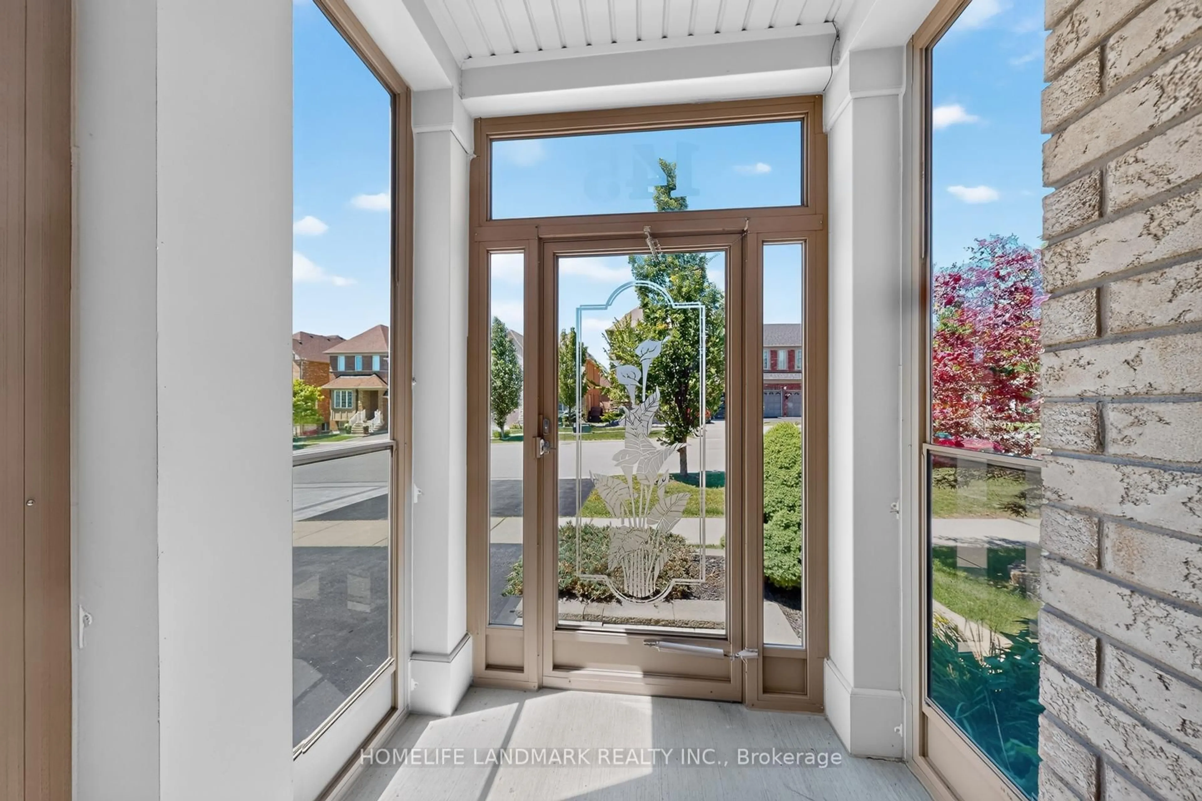 Indoor entryway for 145 Alpaca Dr, Richmond Hill Ontario L4E 0R2