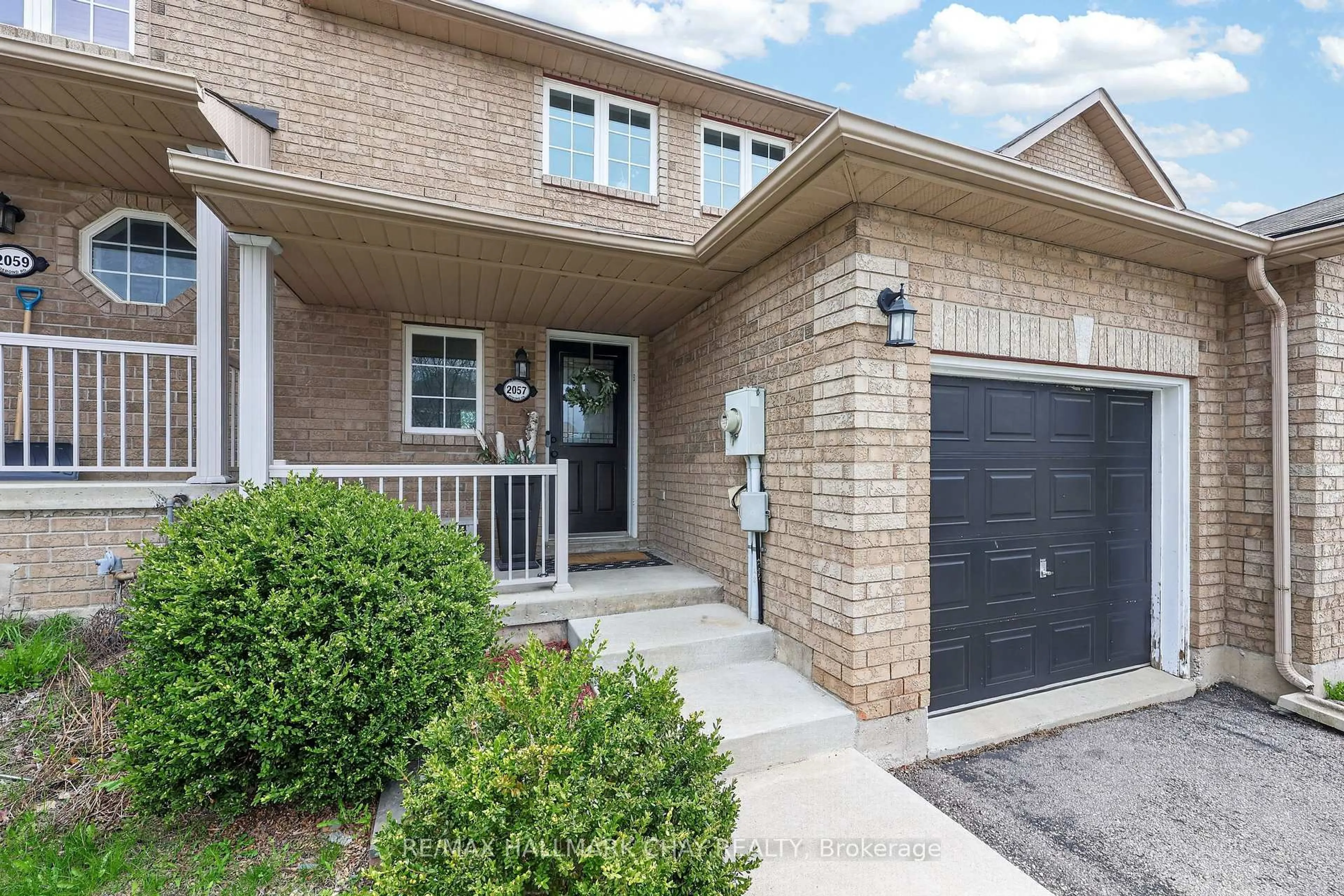 Home with brick exterior material, street for 2057 Osbond Rd, Innisfil Ontario L9S 0B6