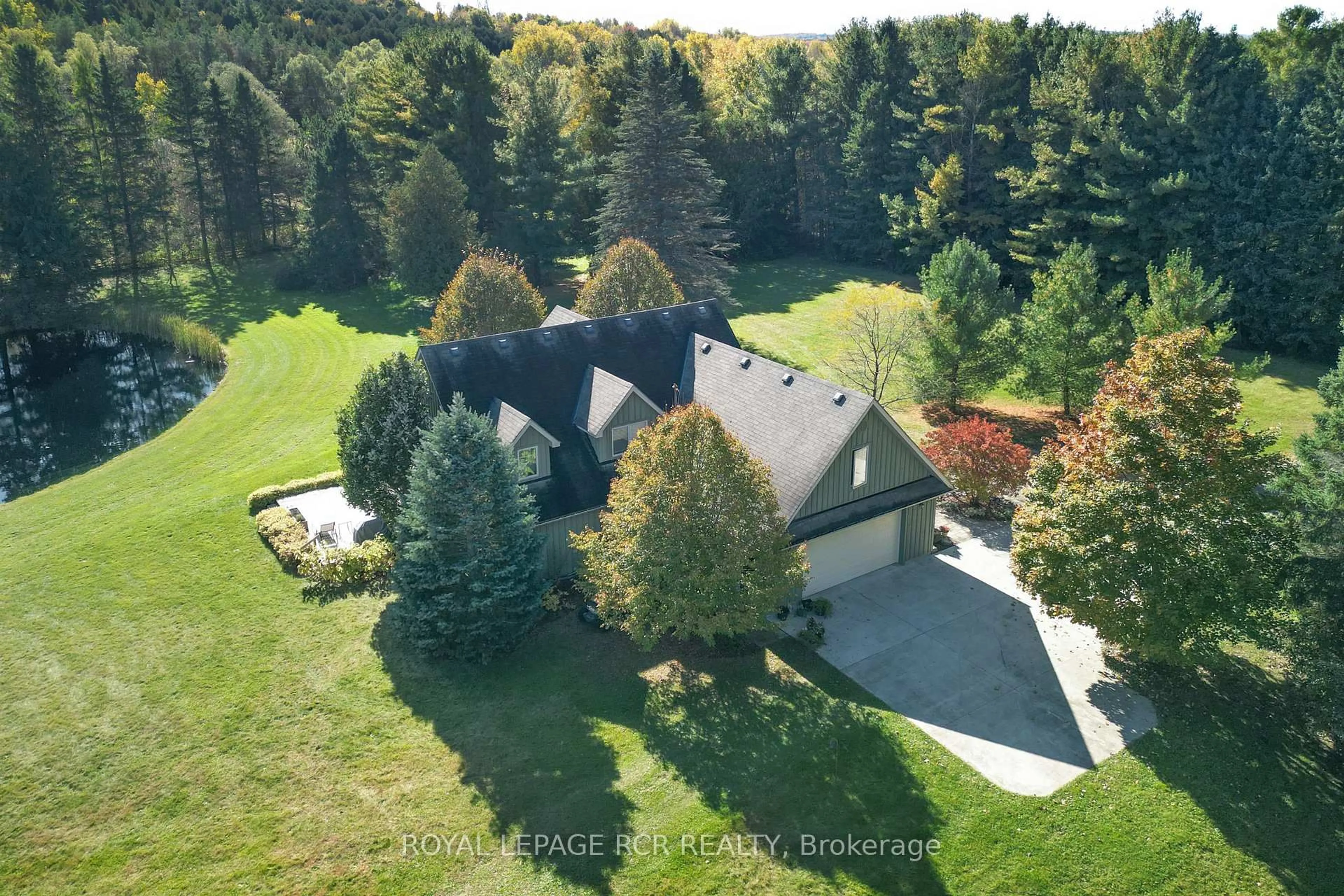 A pic from outside/outdoor area/front of a property/back of a property/a pic from drone, unknown for 2863 Concession Rd 3, Adjala-Tosorontio Ontario L0N 1P0