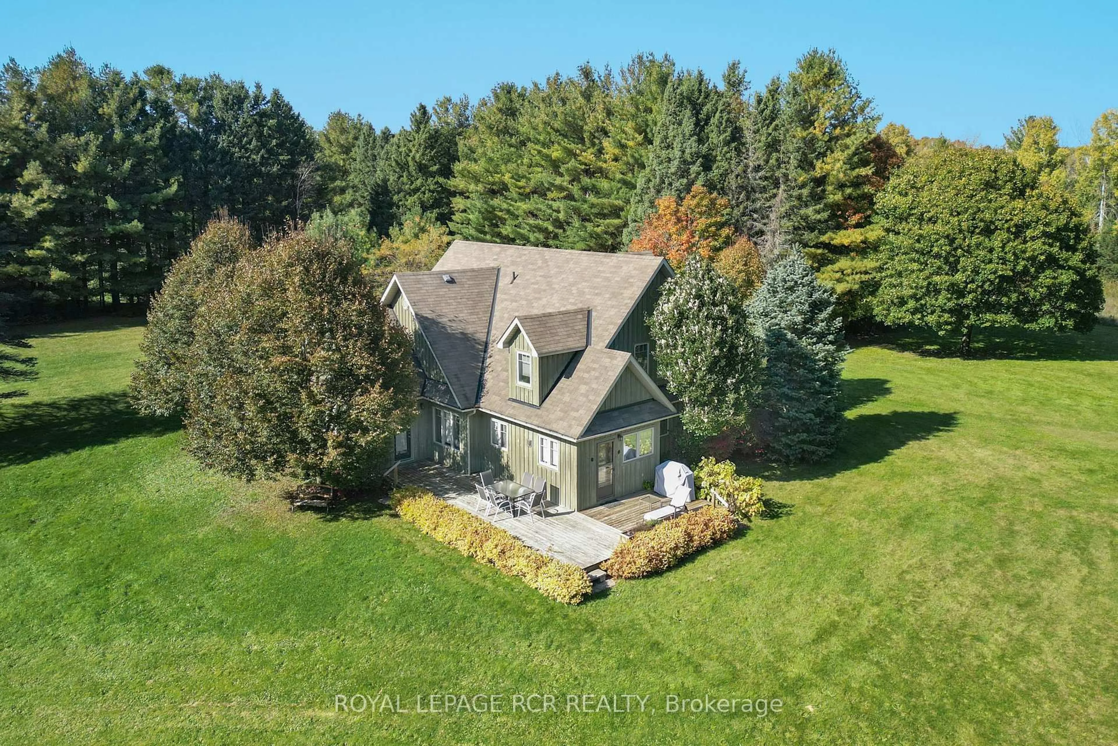 A pic from outside/outdoor area/front of a property/back of a property/a pic from drone, unknown for 2863 Concession Rd 3, Adjala-Tosorontio Ontario L0N 1P0
