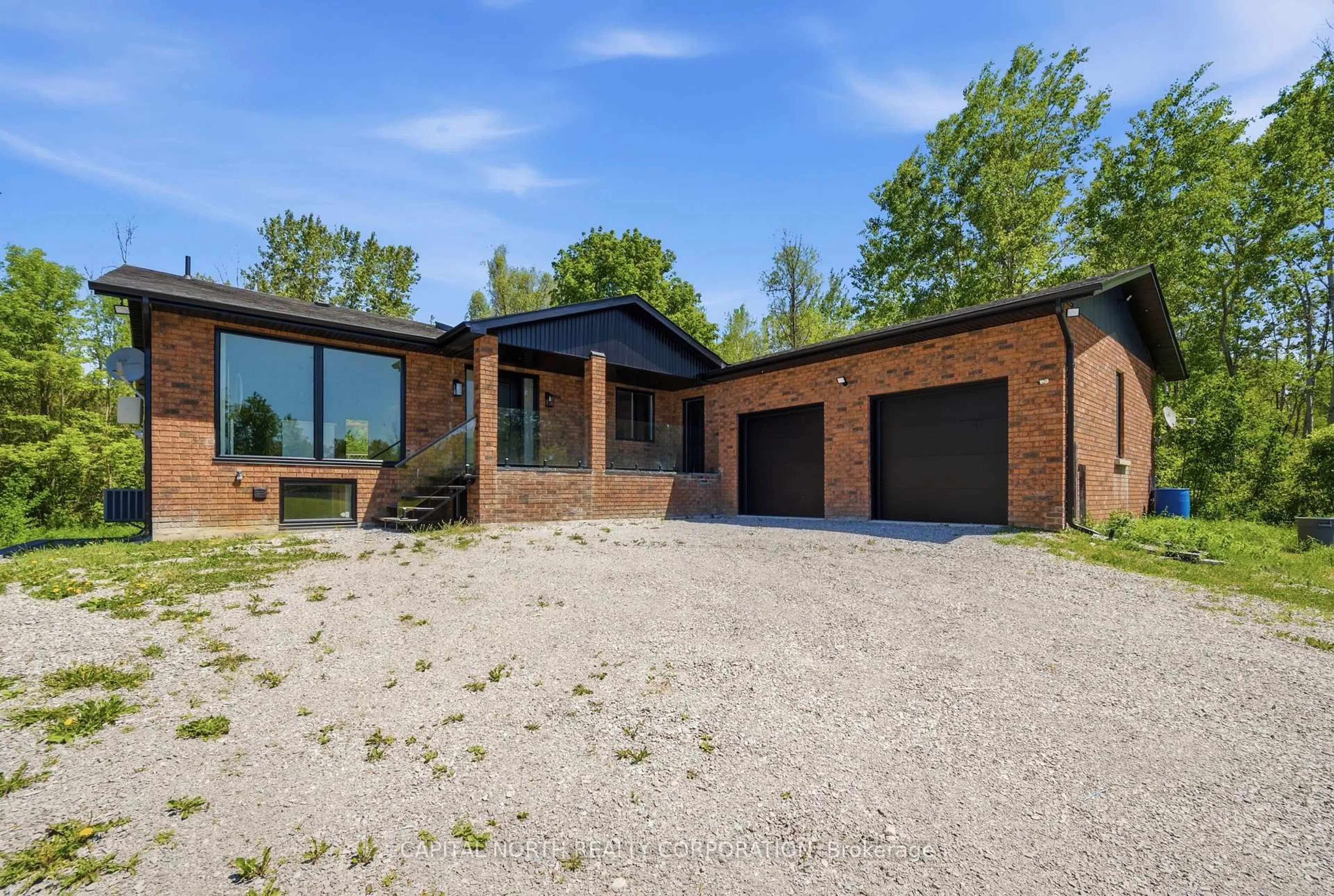 Home with brick exterior material, building for 26375 Woodbine Ave, Georgina Ontario L4P 3E9