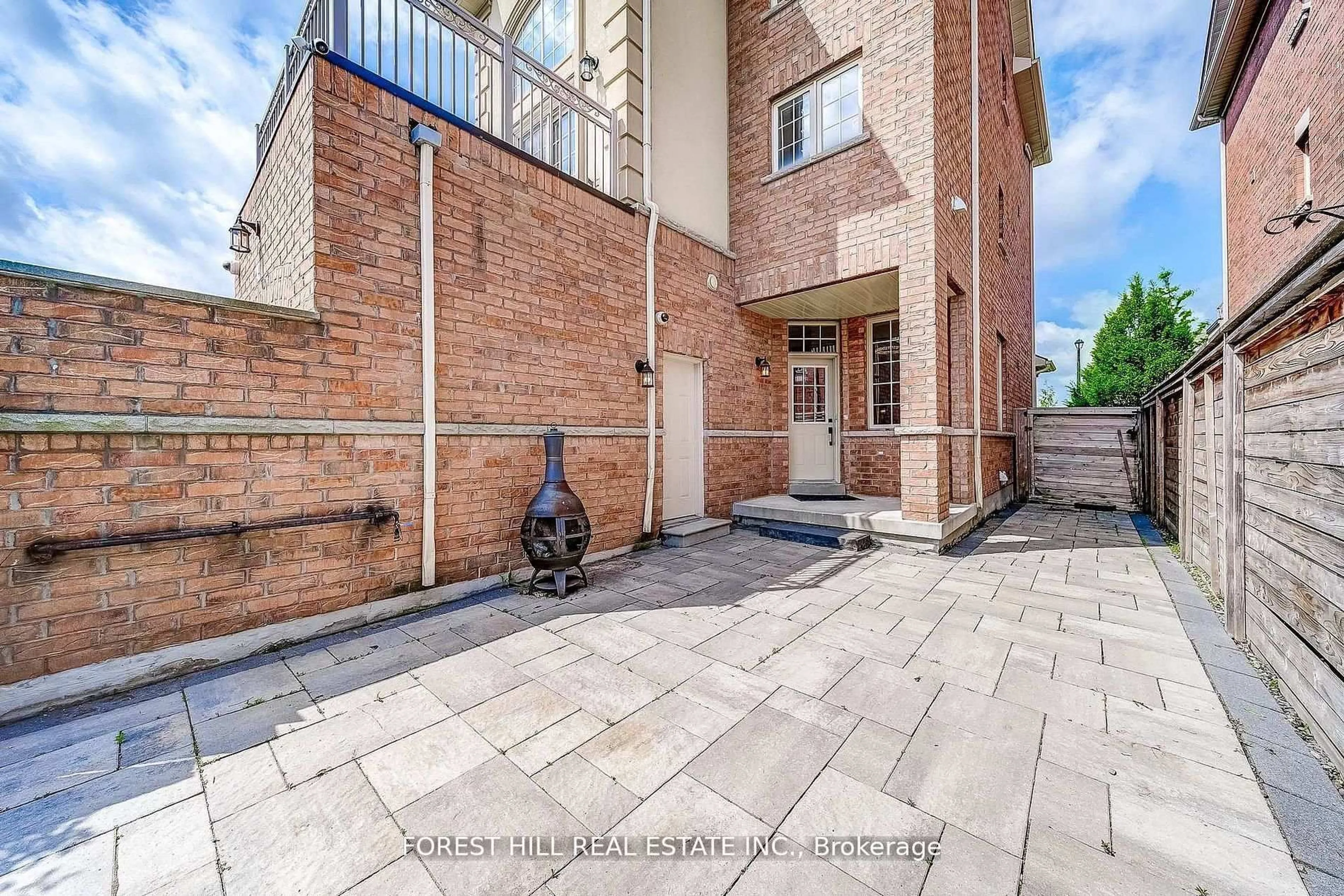 Patio, street for 41 Poetry Dr, Vaughan Ontario L4H 3R1
