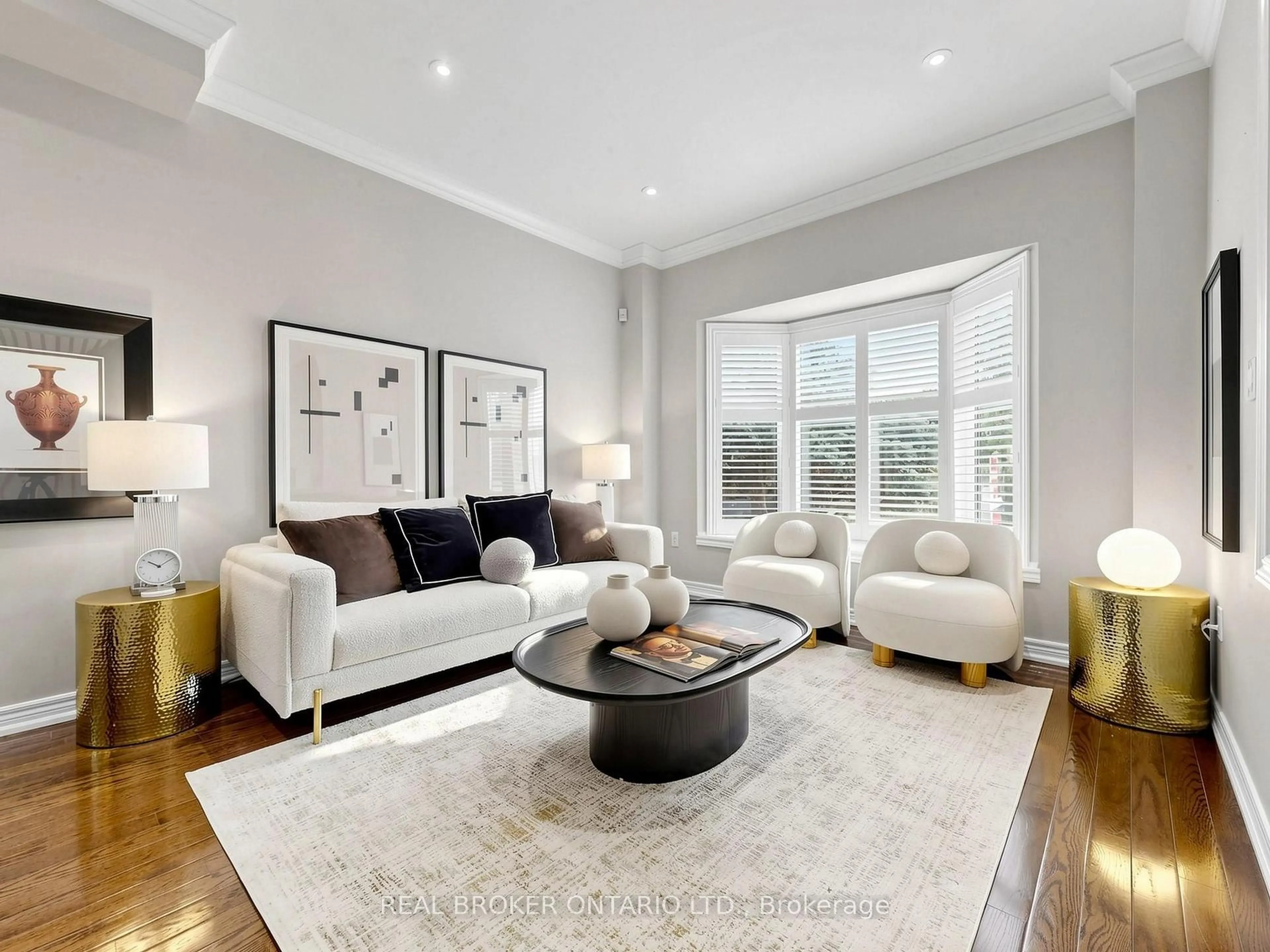 Living room with furniture, unknown for 20 Yoho Ave, Richmond Hill Ontario L4S 2J2