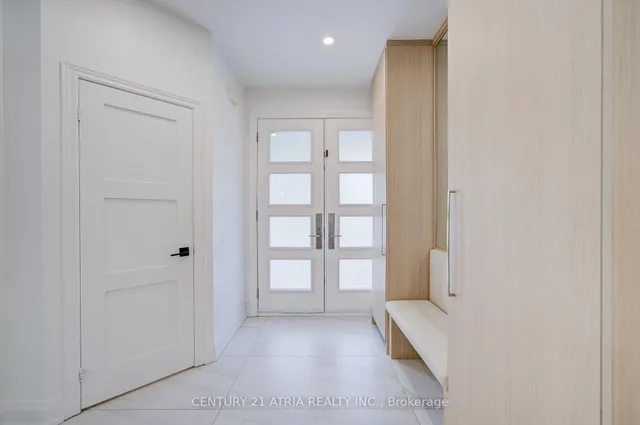 15 Asner Ave, Vaughan 4