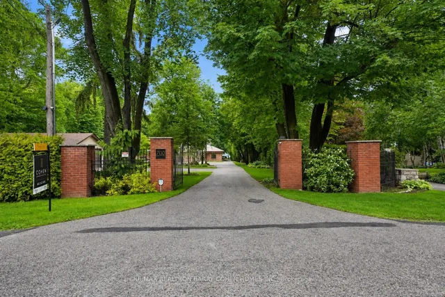 700 Lake Dr, Georgina 5