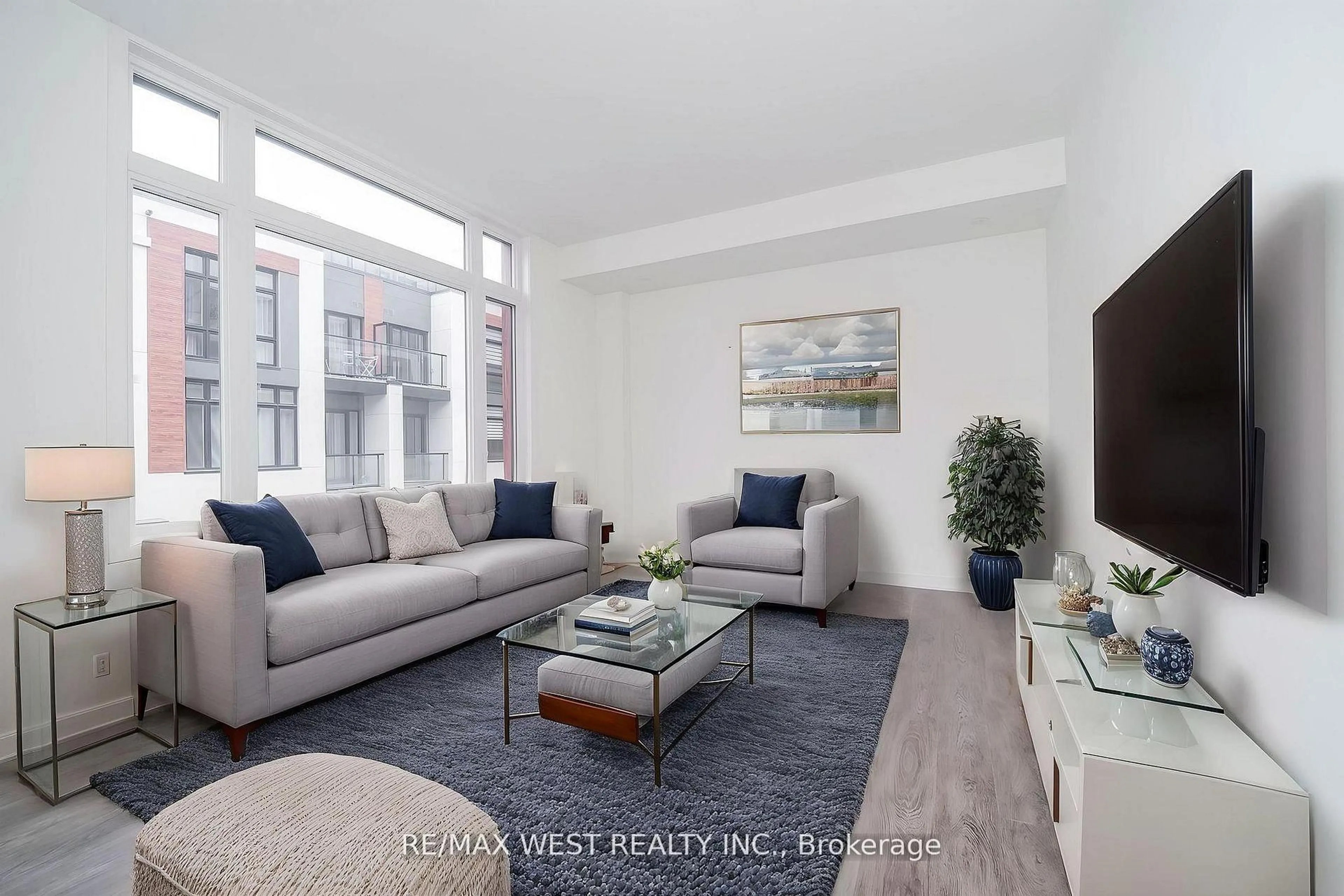 Living room with furniture, unknown for 12 David Eyer Rd #1103, Richmond Hill Ontario L4S 0N3