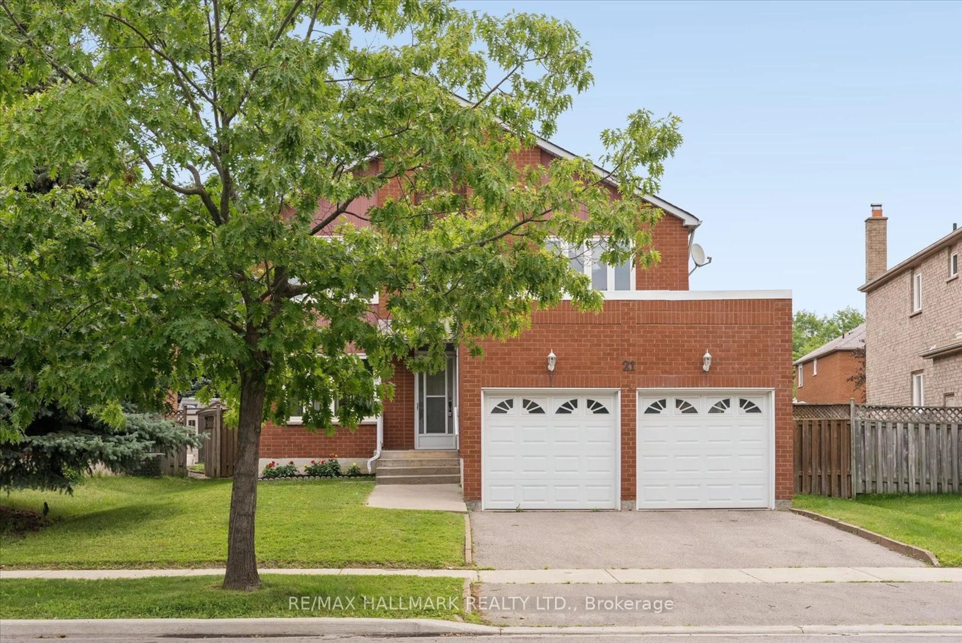 Home with brick exterior material, street for 21 Caldbeck Ave, Markham Ontario L3S 3H4