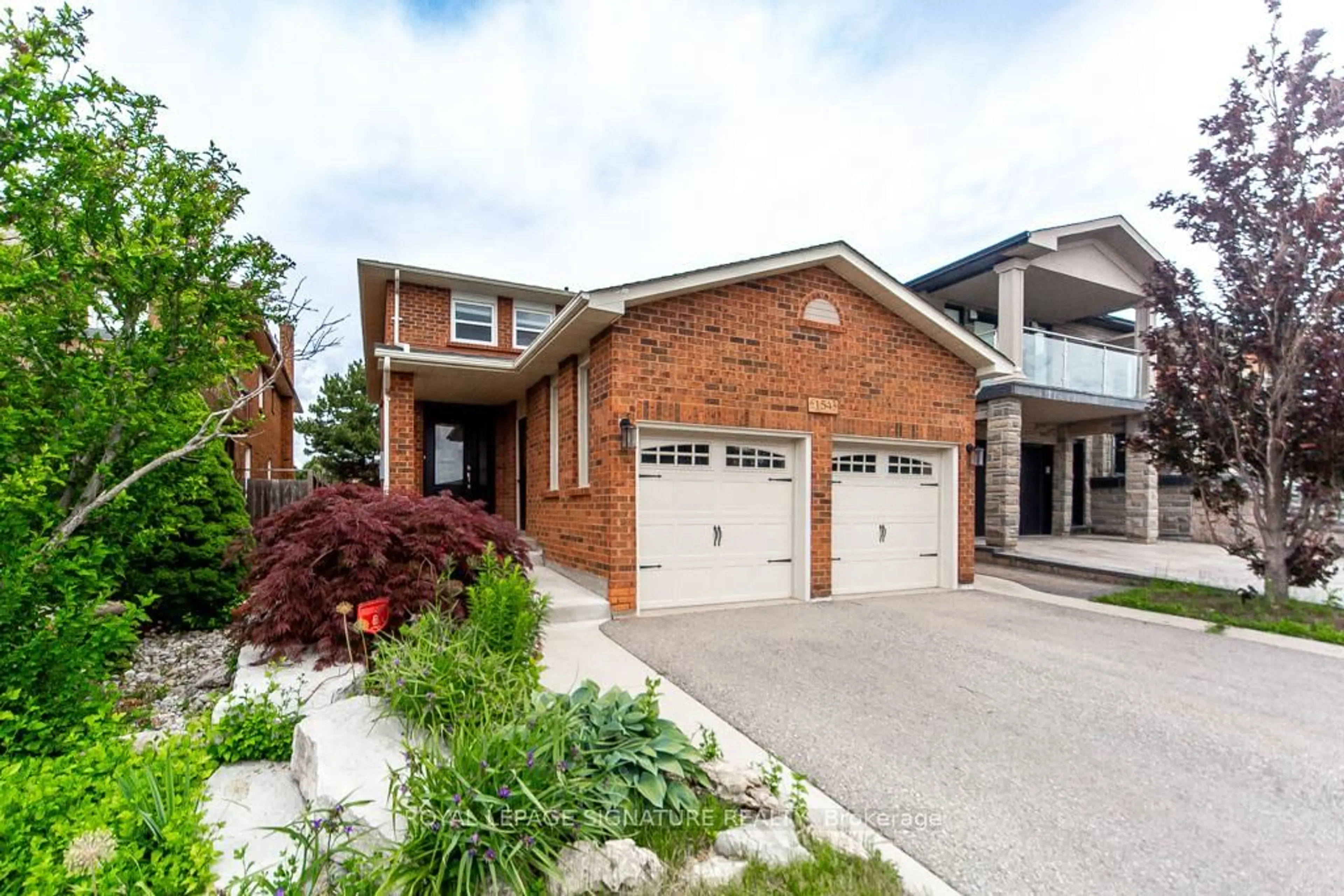 Home with brick exterior material, street for 154 Oliver Lane, Vaughan Ontario L6A 1A9