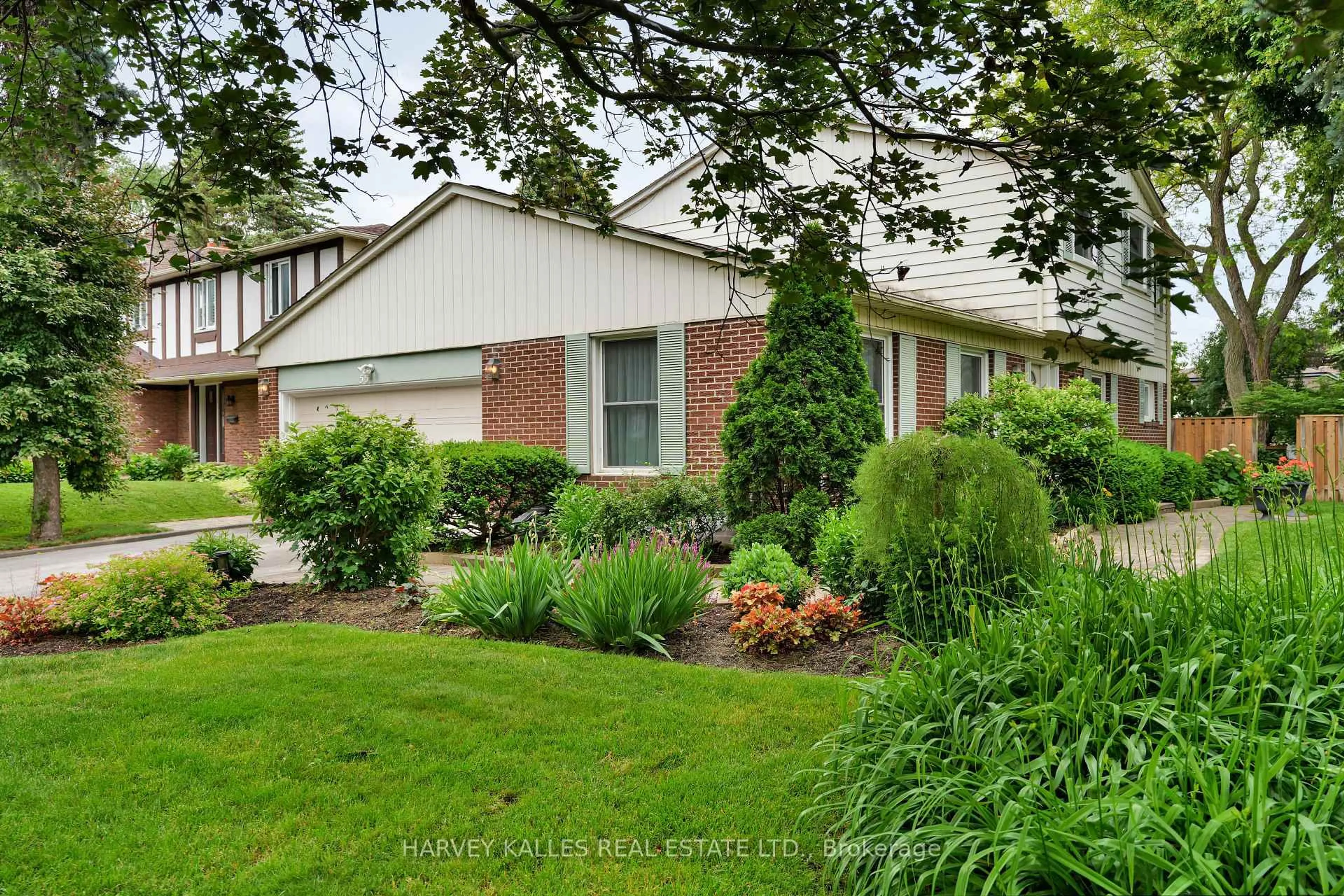 Home with brick exterior material, street for 55 Aberfeldy Cres, Markham Ontario L3T 4C3