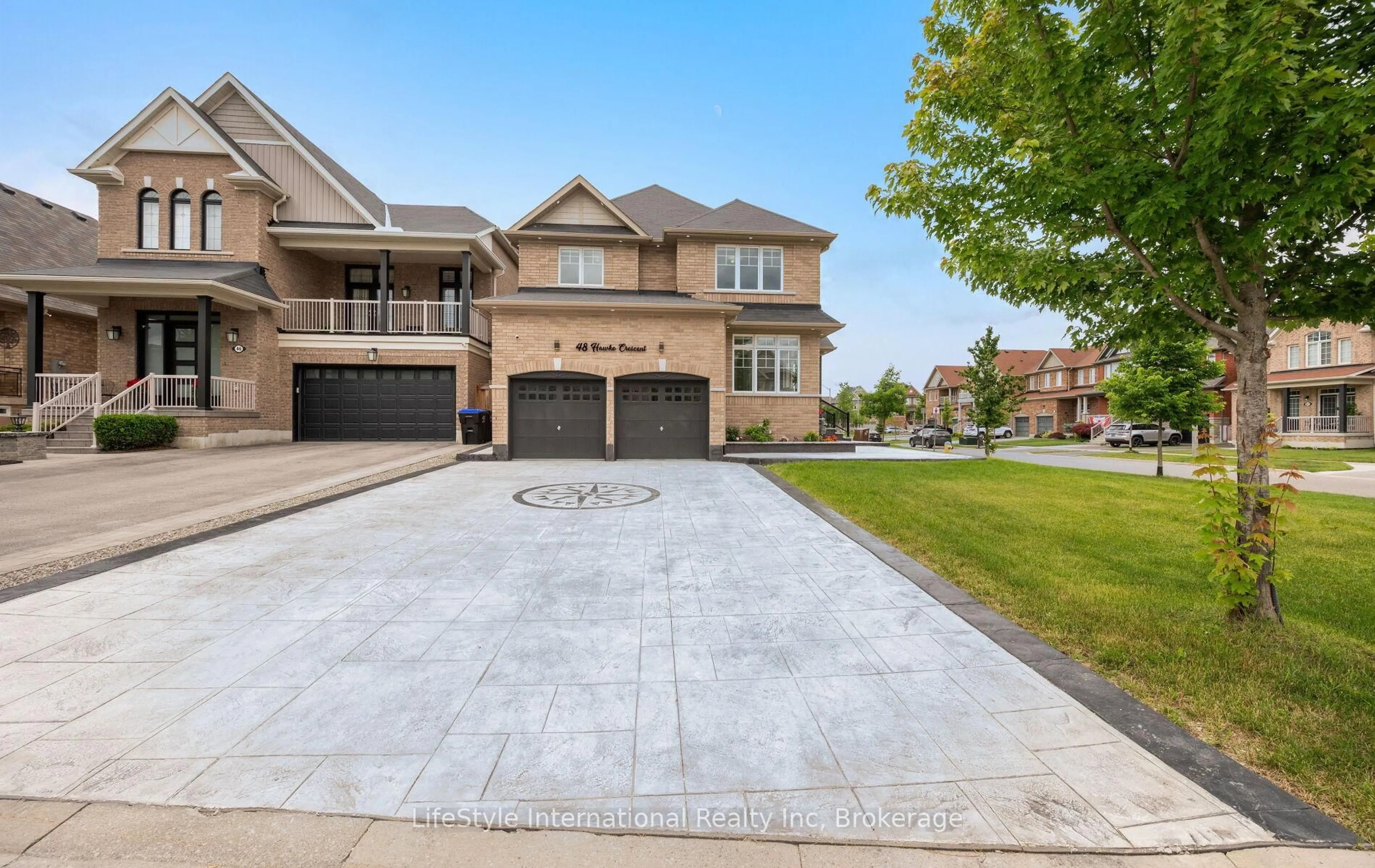 Home with brick exterior material, street for 48 Hawke Cres, New Tecumseth Ontario L0G 1W0