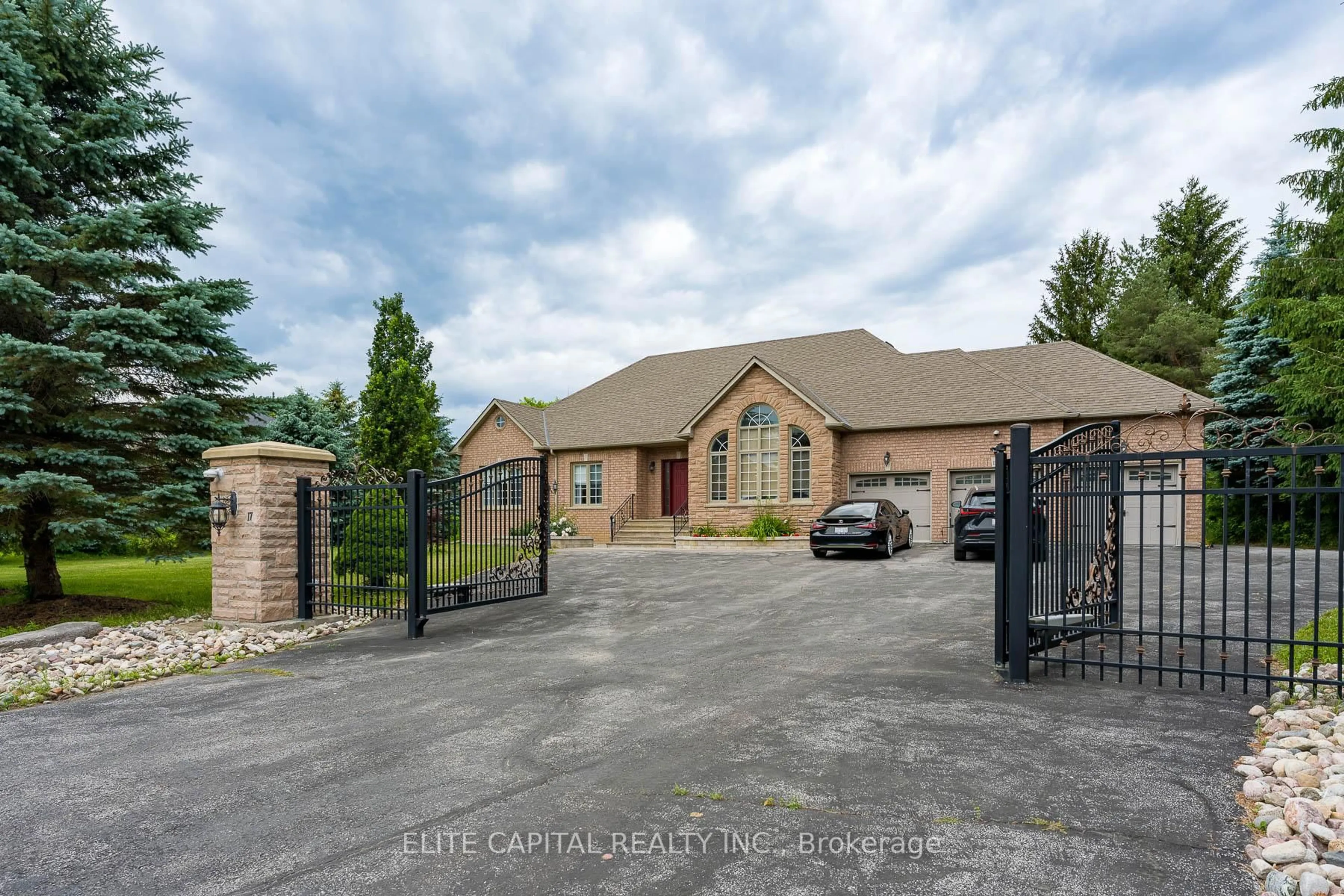 Unknown for 17 Hill Top Tr, Whitchurch-Stouffville Ontario L4A 3G7