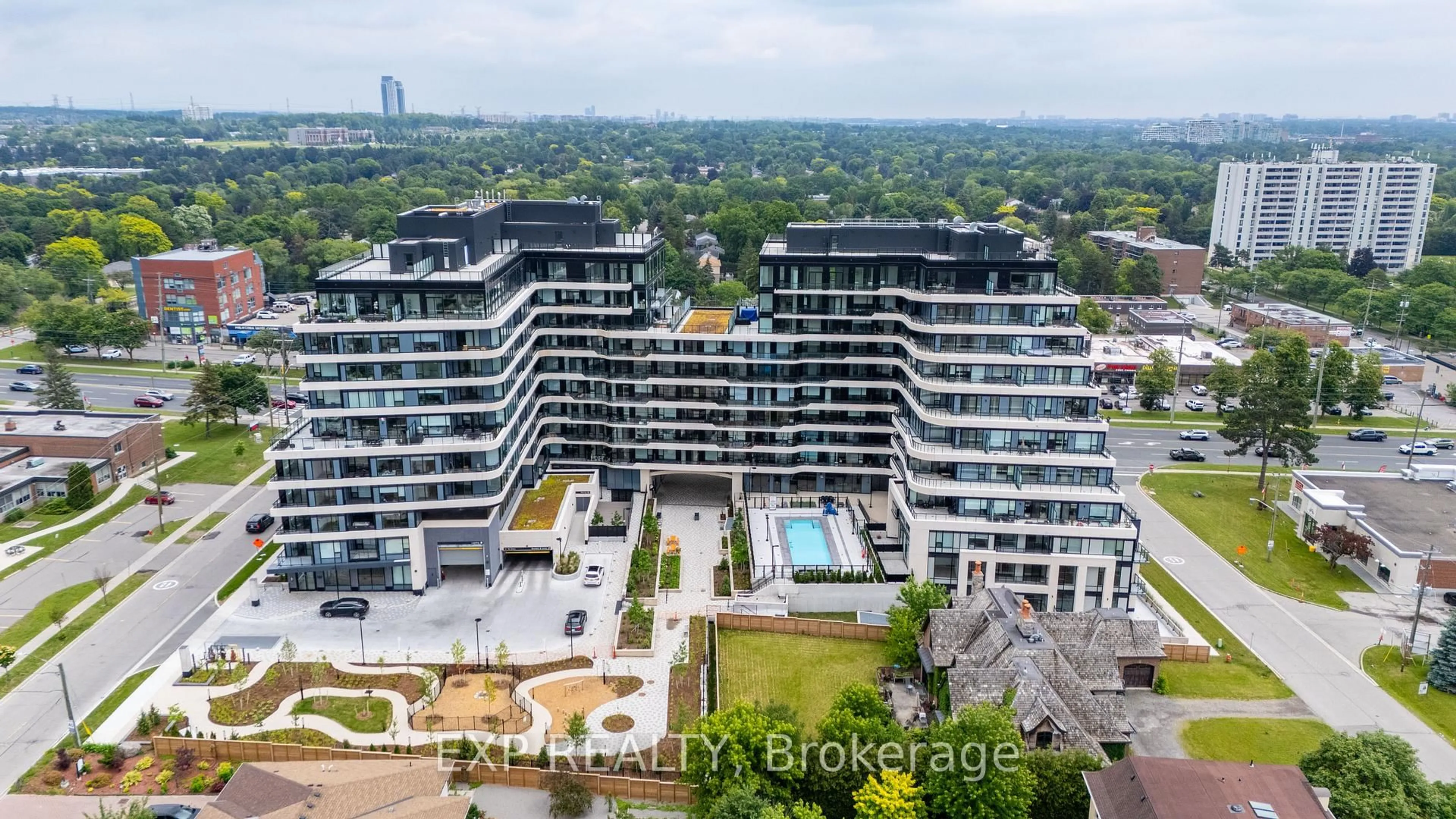 A pic from outside/outdoor area/front of a property/back of a property/a pic from drone, city buildings view from balcony for 8188 Yonge St #235, Vaughan Ontario L4J 0M2