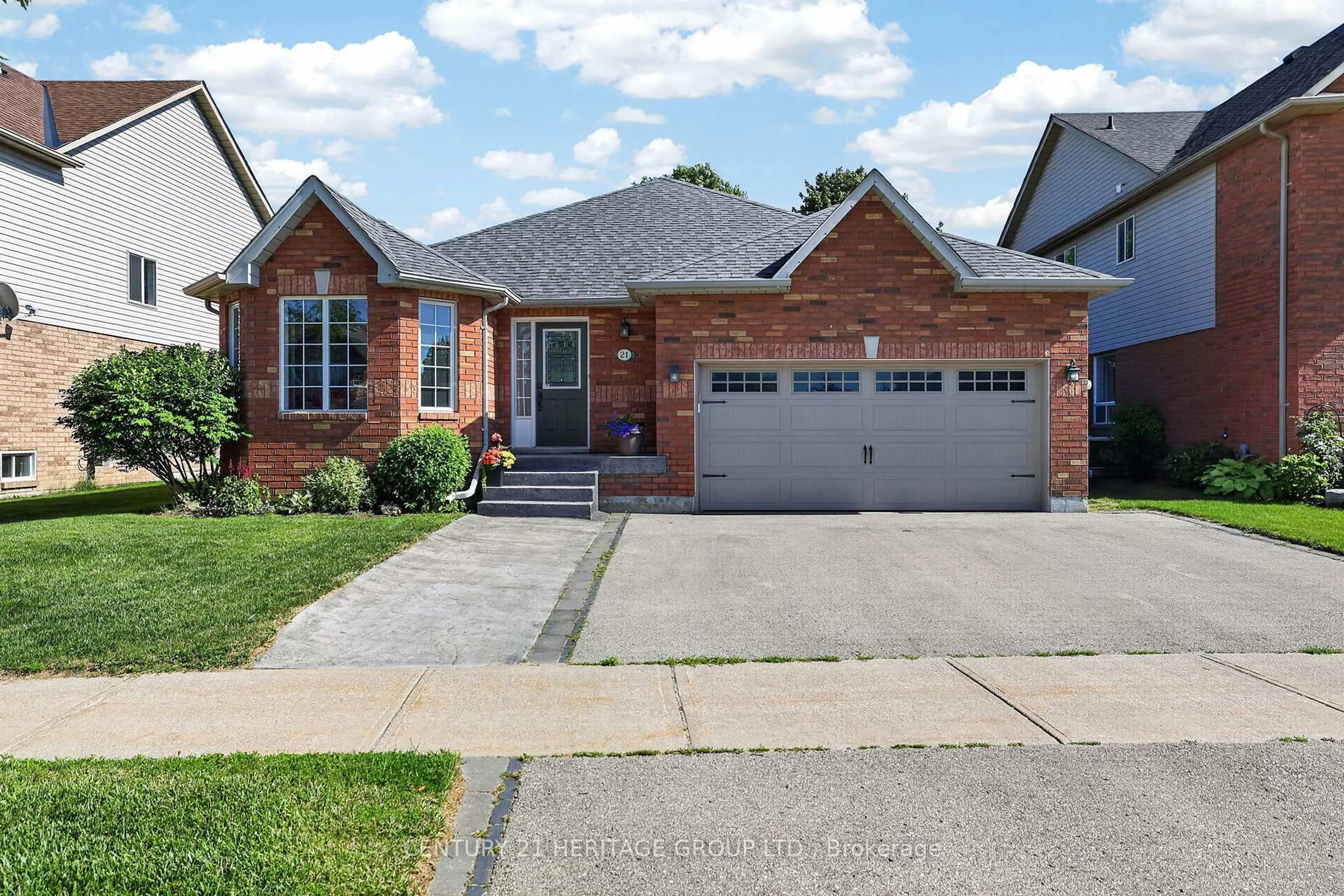 Home with brick exterior material, street for 21 Bateman St, New Tecumseth Ontario L0G 1A0