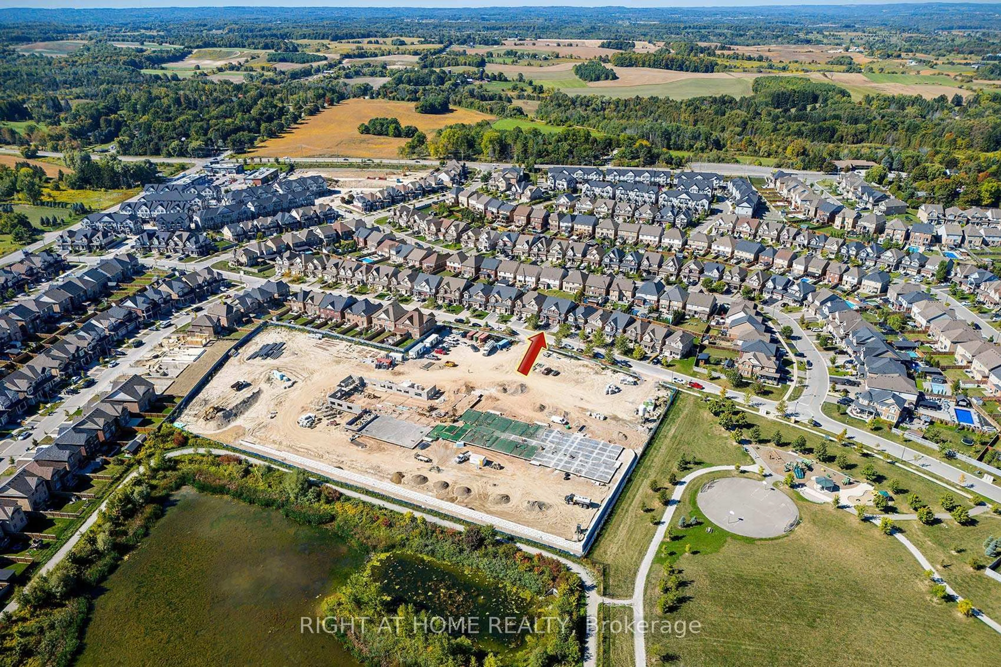 A pic from outside/outdoor area/front of a property/back of a property/a pic from drone, street for 80 Martin Tr, New Tecumseth Ontario L0G 1W0