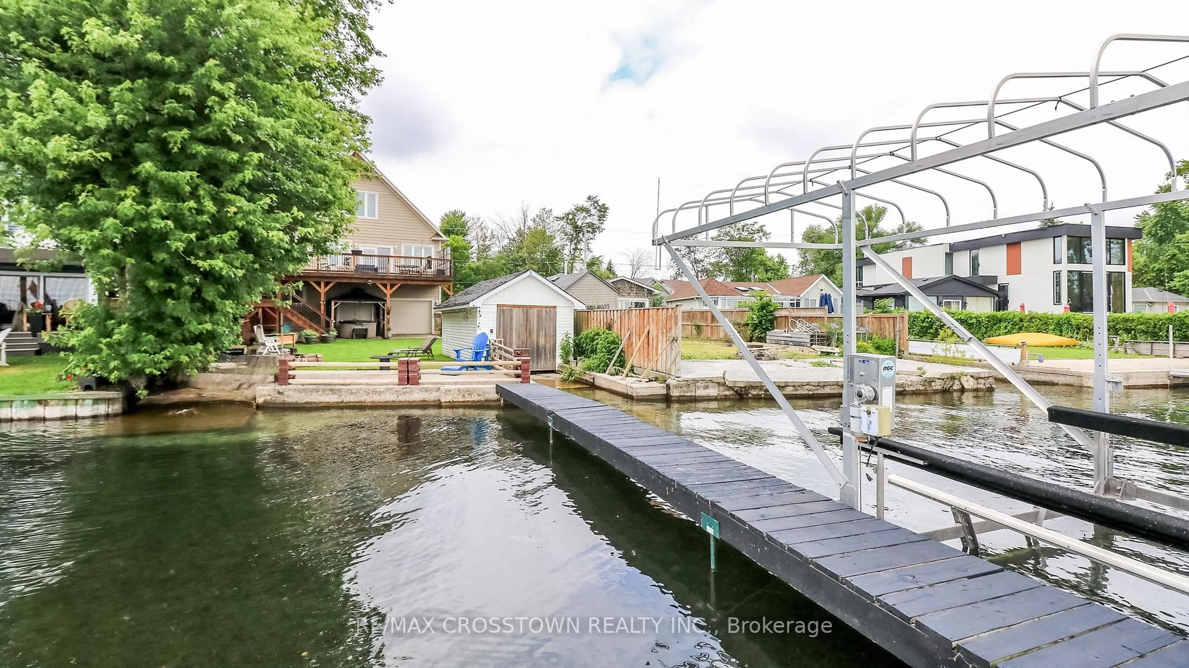 Unknown for 2325 Crystal Beach Rd, Innisfil Ontario L9S 3W8
