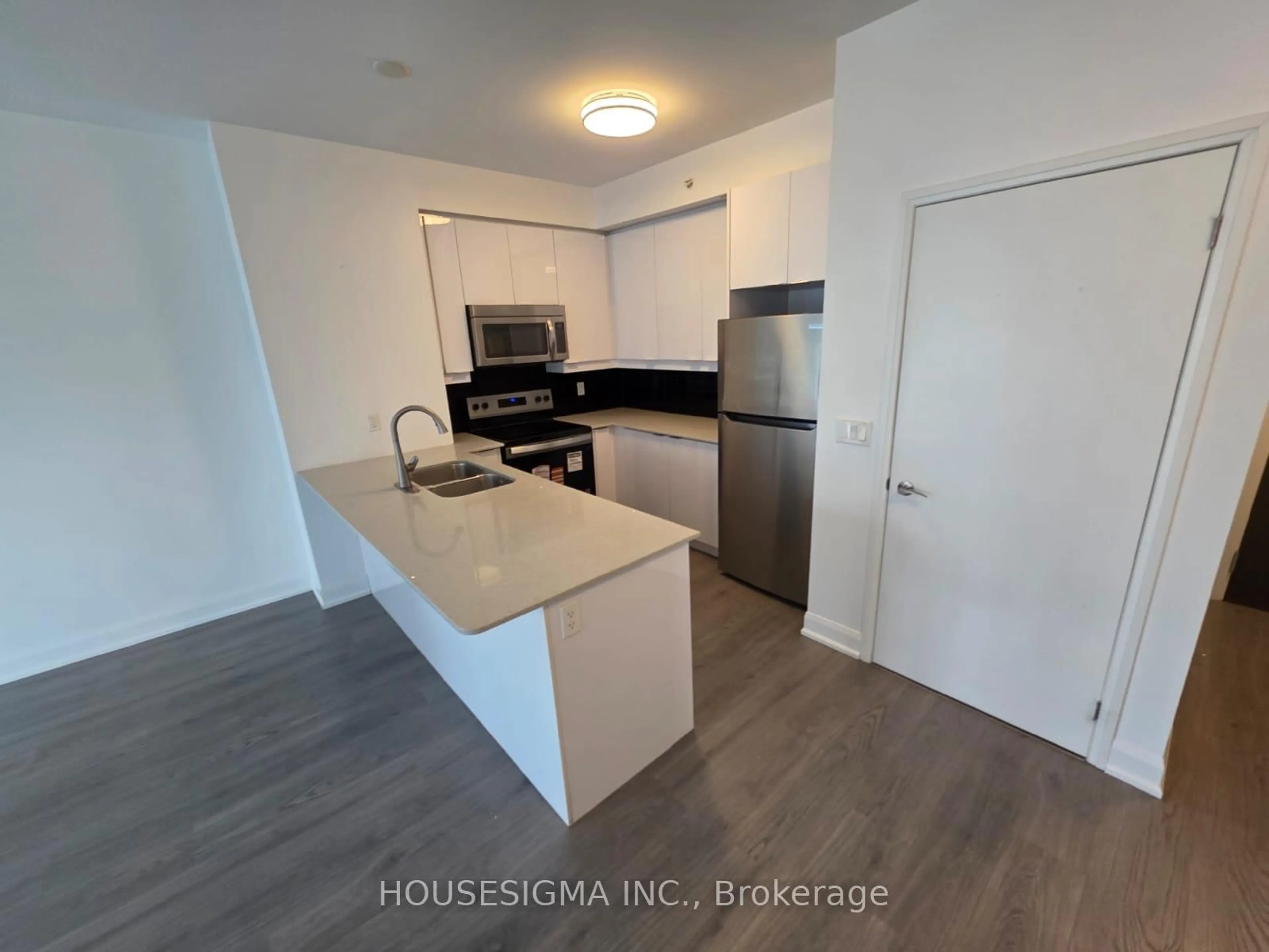 Unknown for 2910 Highway 7 #2206, Vaughan Ontario L4K 0H8