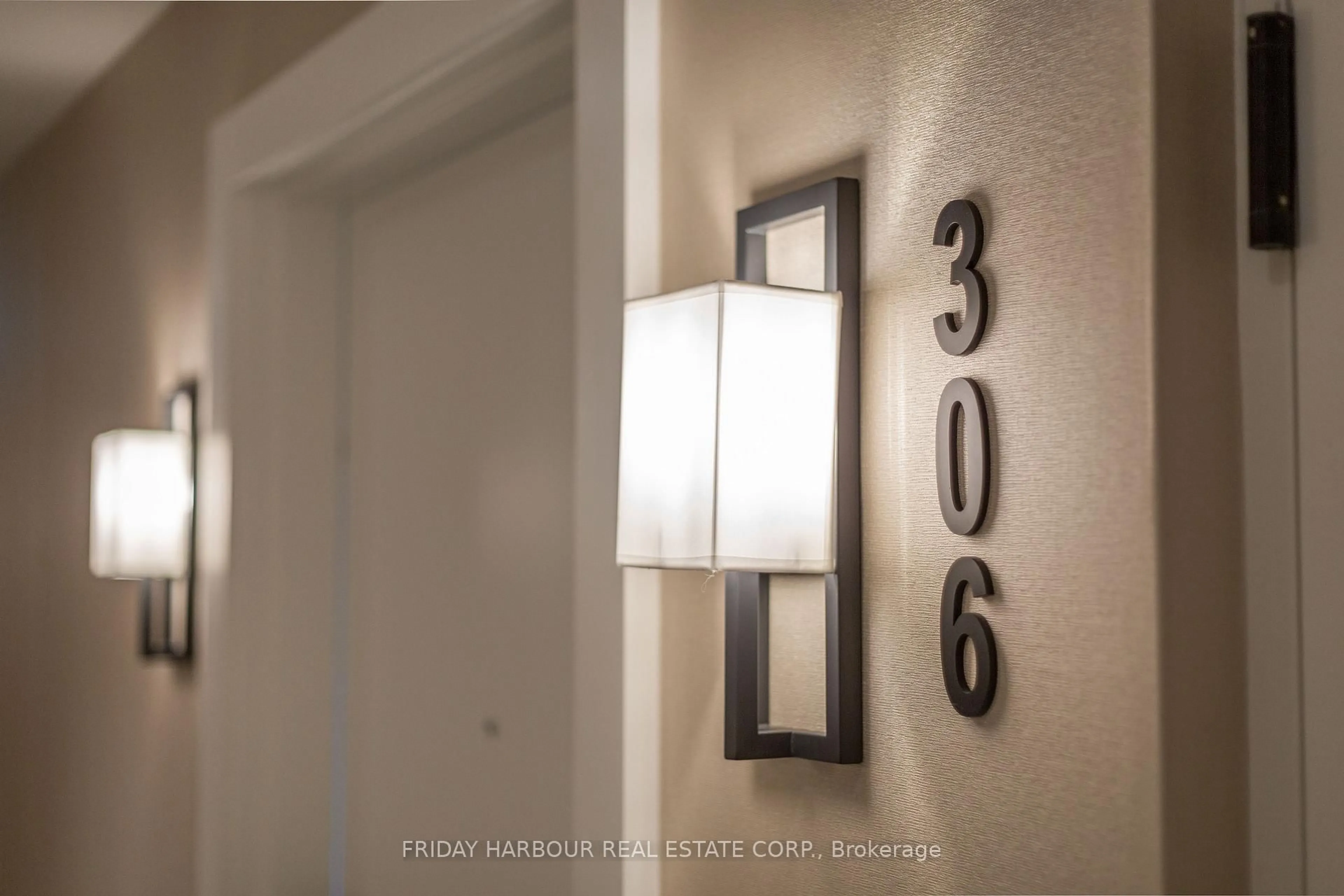 Indoor entryway for 415 Sea Ray Ave #306, Innisfil Ontario L9S 0R5