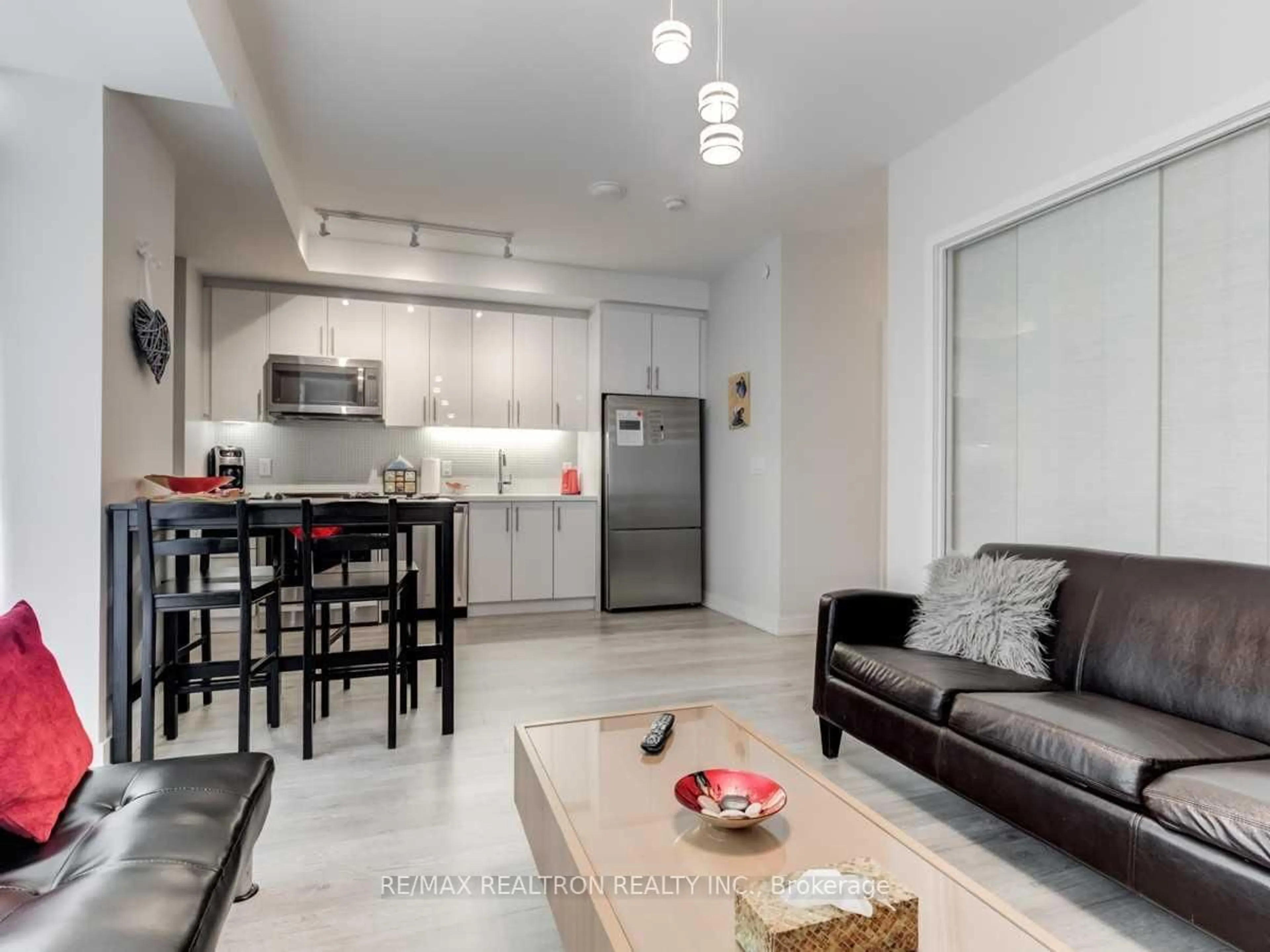 Open concept kitchen, unknown for 301 Sea Ray Ave #C223, Innisfil Ontario L9S 0L8