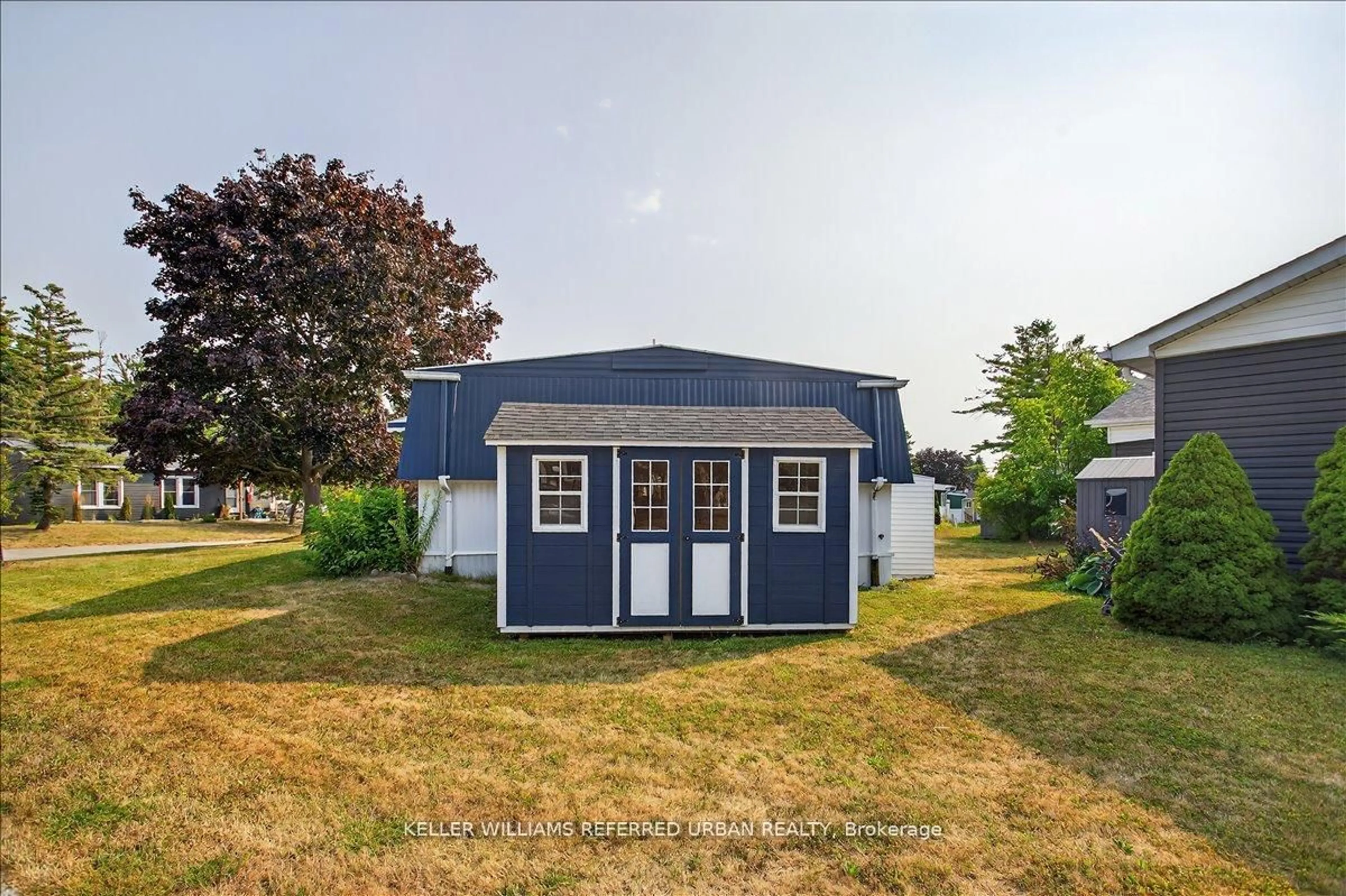 Shed for 7 Sunset Dr, Innisfil Ontario L9S 0R7
