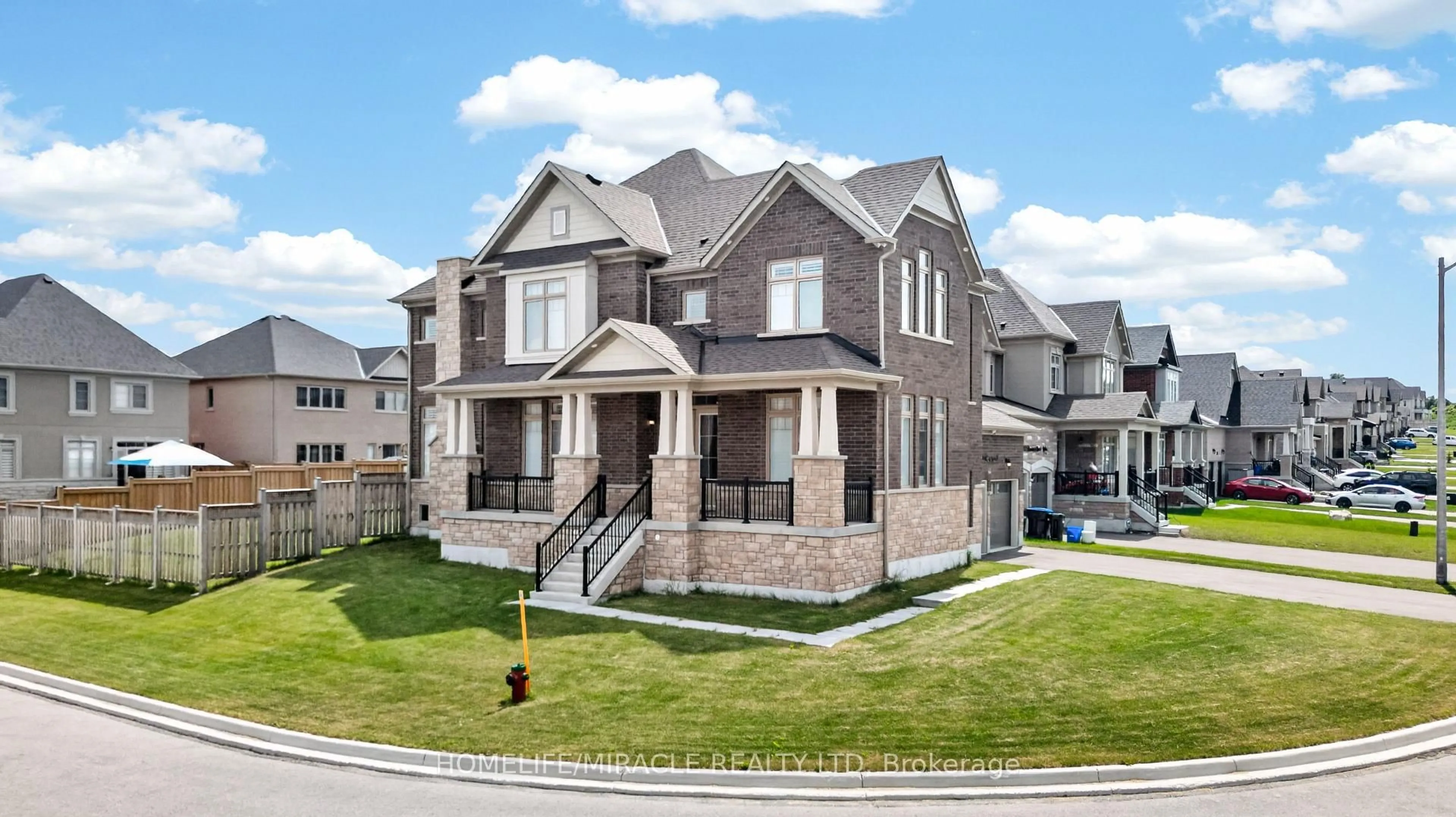 Home with brick exterior material, street for 1518 Broderick St, Innisfil Ontario L9S 0P7
