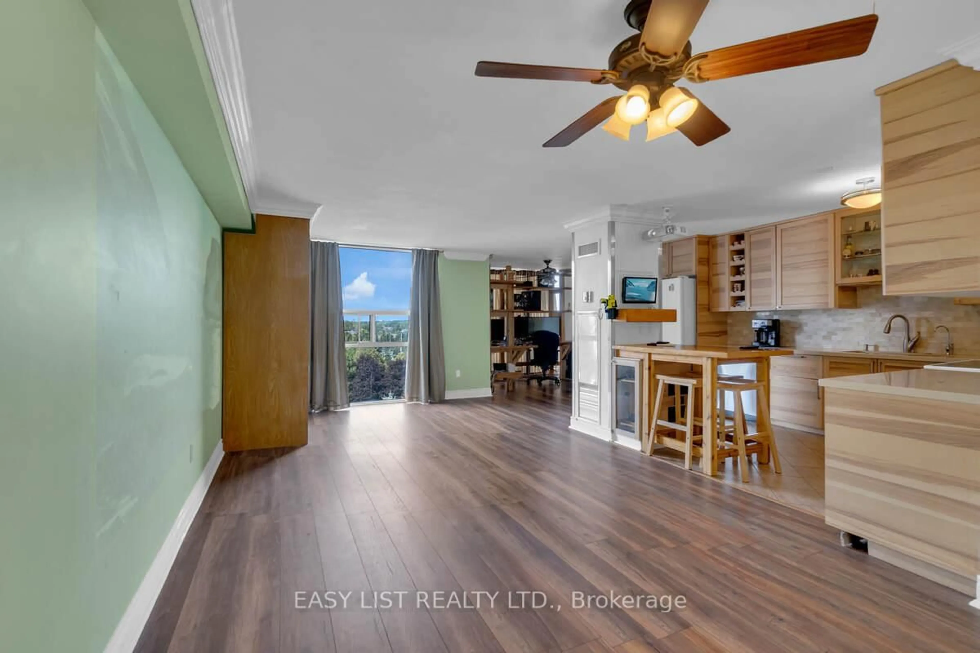 Open concept kitchen, unknown for 20 Harding Blvd #810, Richmond Hill Ontario L4C 9S4