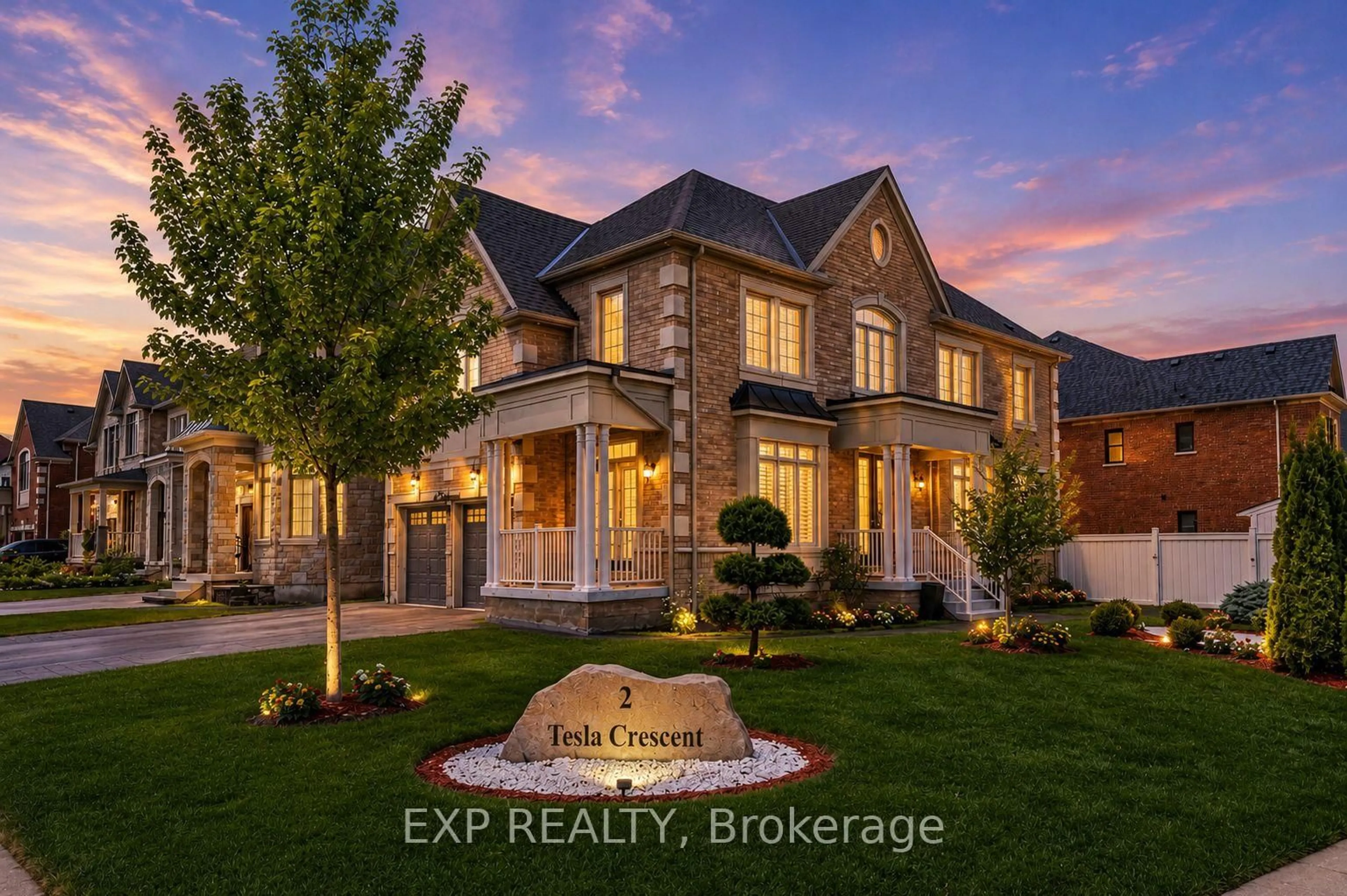 Home with brick exterior material, building for 2 Tesla Cres, East Gwillimbury Ontario L9N 0T3