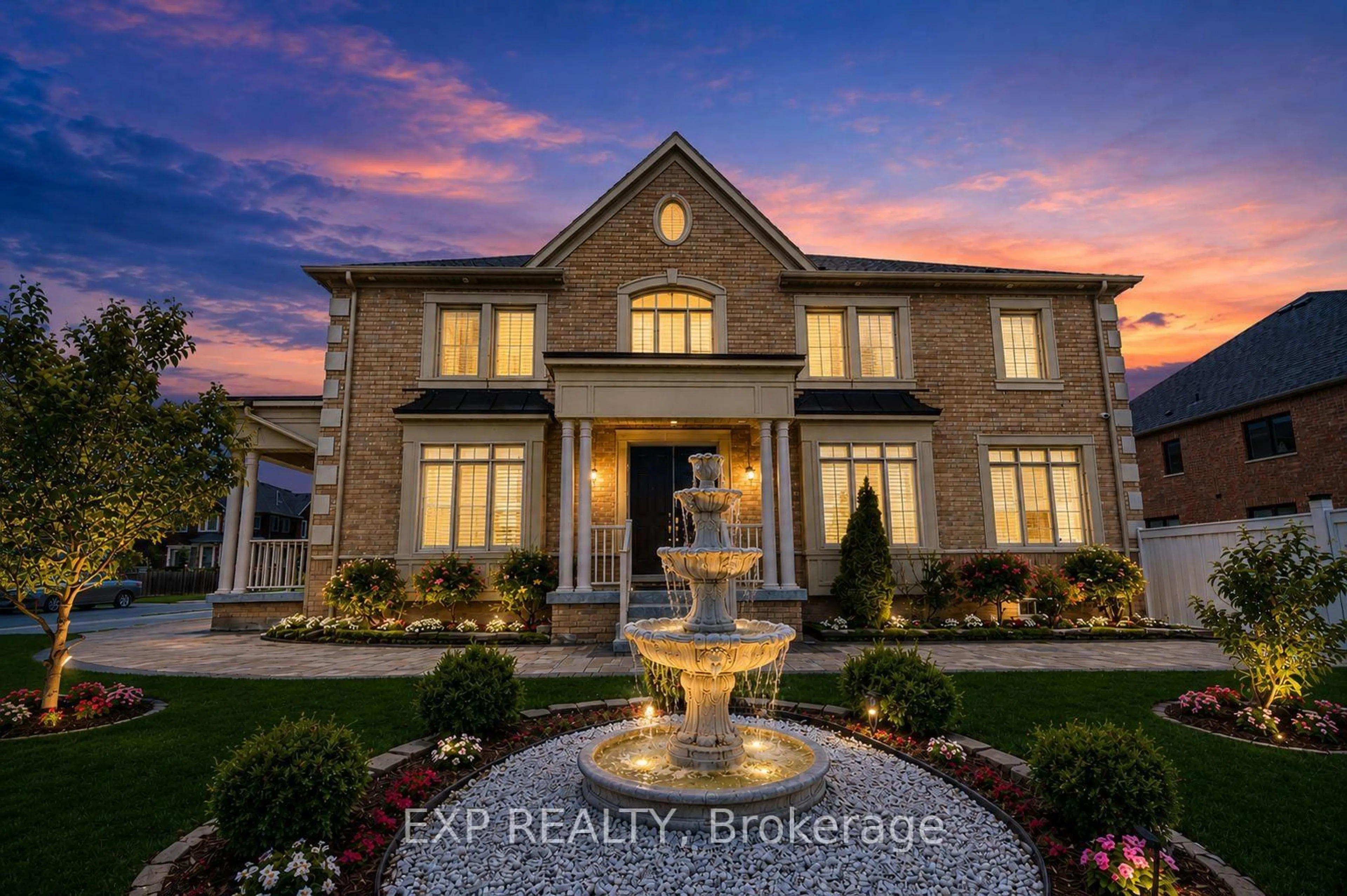 Home with brick exterior material, street for 2 Tesla Cres, East Gwillimbury Ontario L9N 0T3