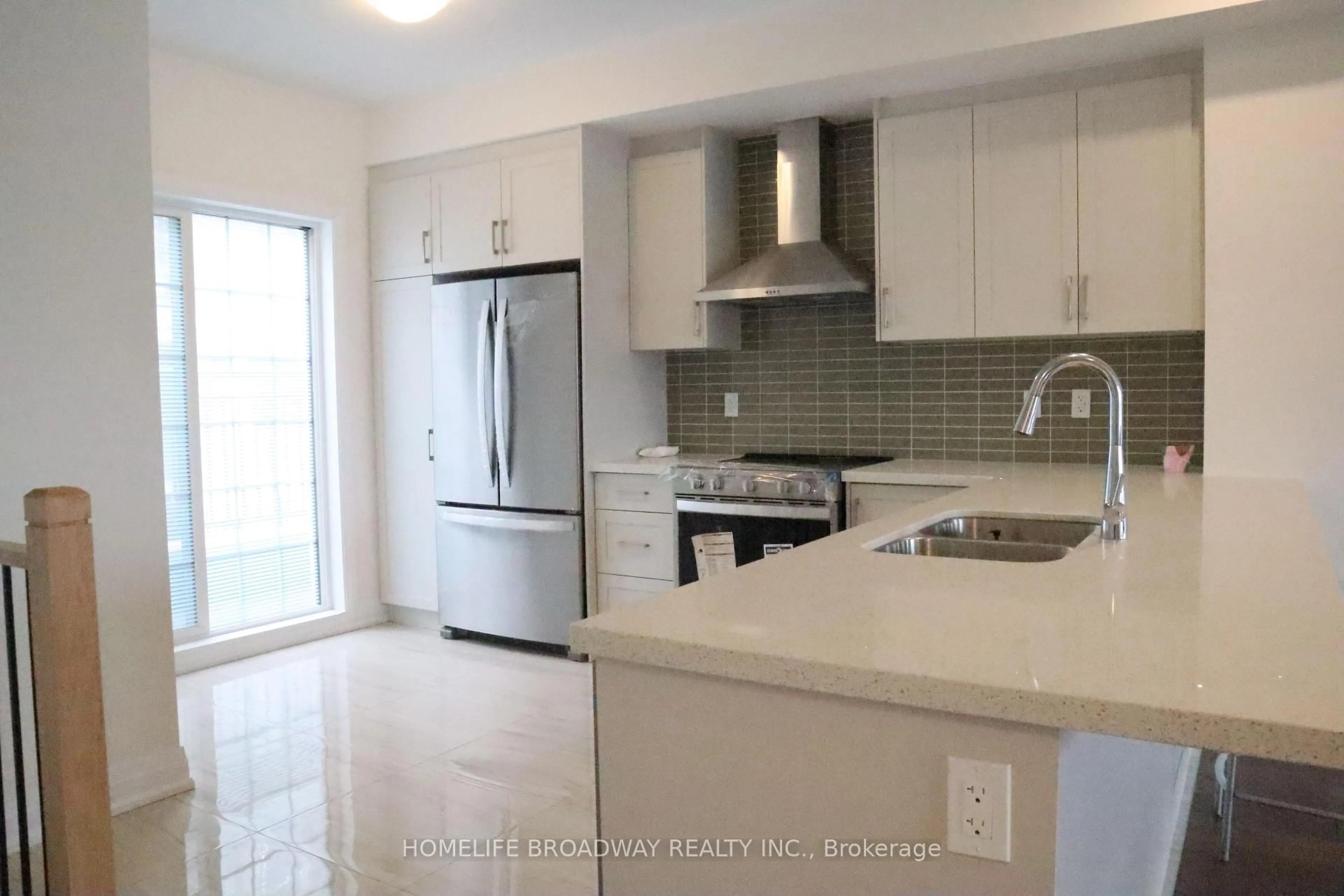 Unknown for 40 Clippers Cres, Whitchurch-Stouffville Ontario L4A 4X7
