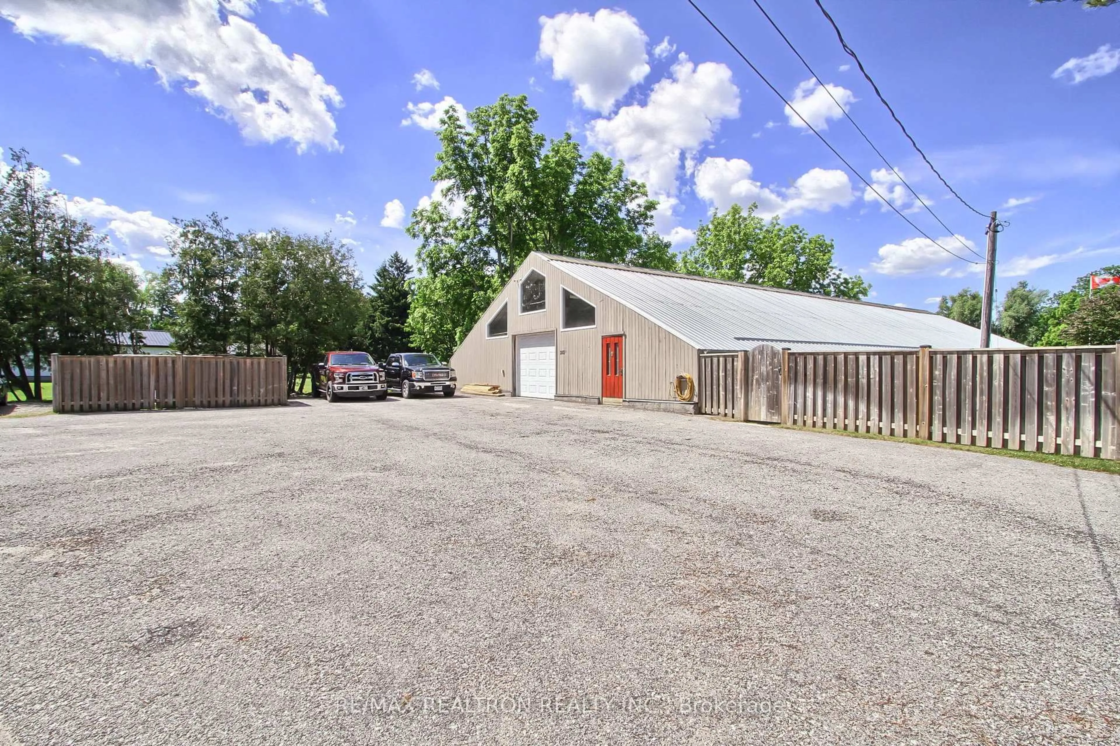Unknown for 203 Pefferlaw Rd, Georgina Ontario L0E 1N0