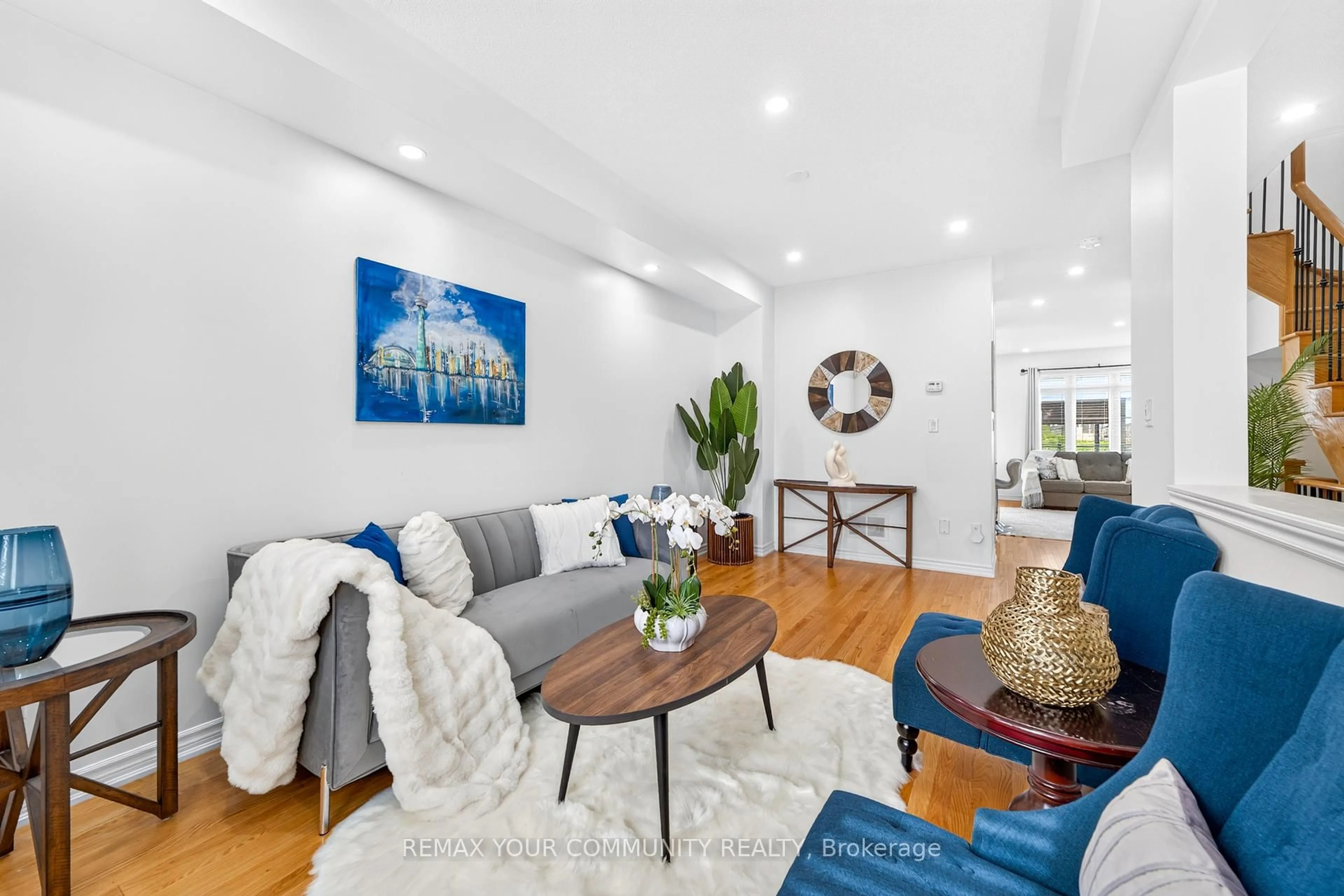 Living room with furniture, unknown for 108 Sunset Terr, Vaughan Ontario L4H 4S2