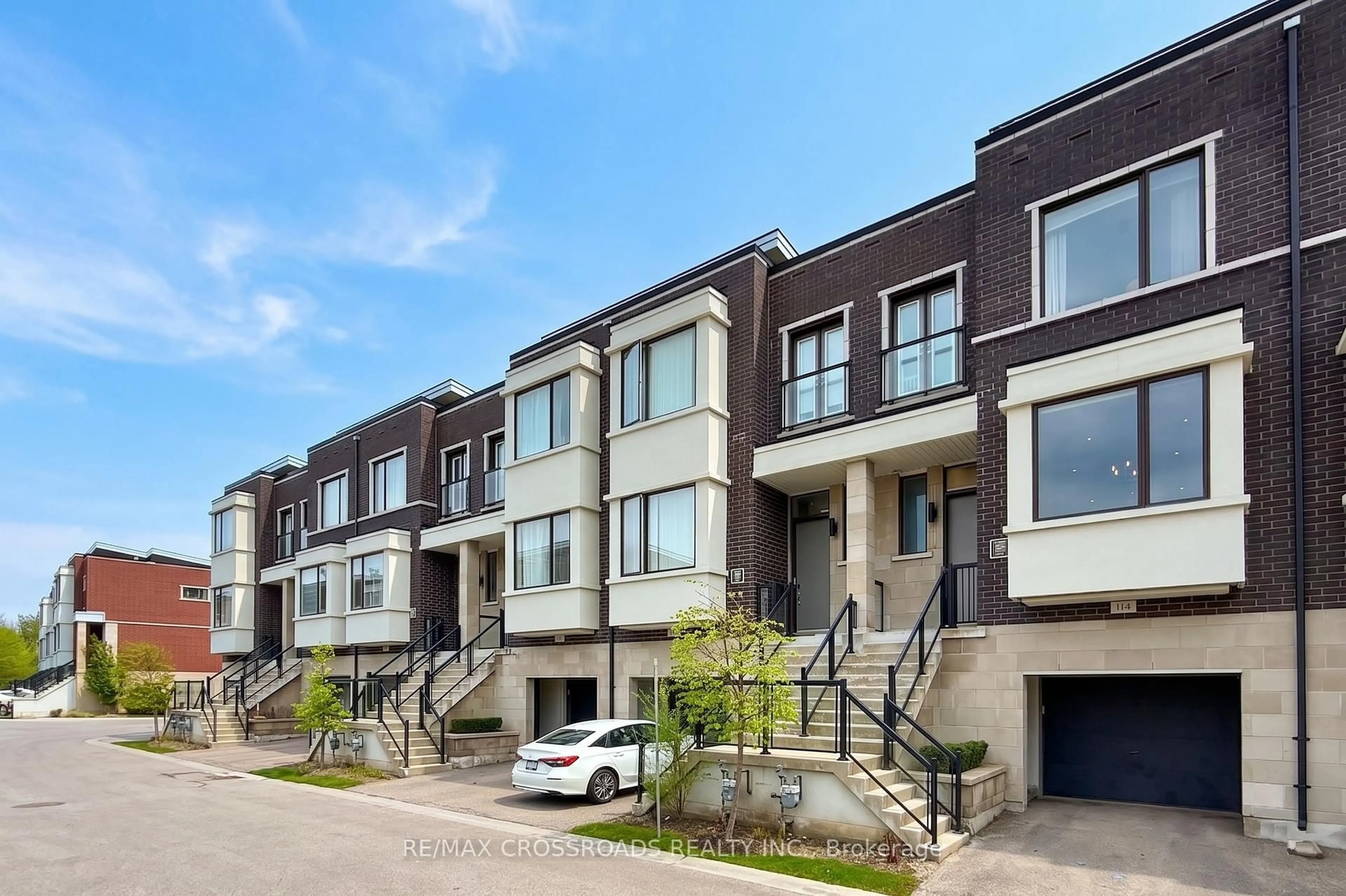 Home with brick exterior material, street for 114 Genuine Lane, Richmond Hill Ontario L4B 0E5
