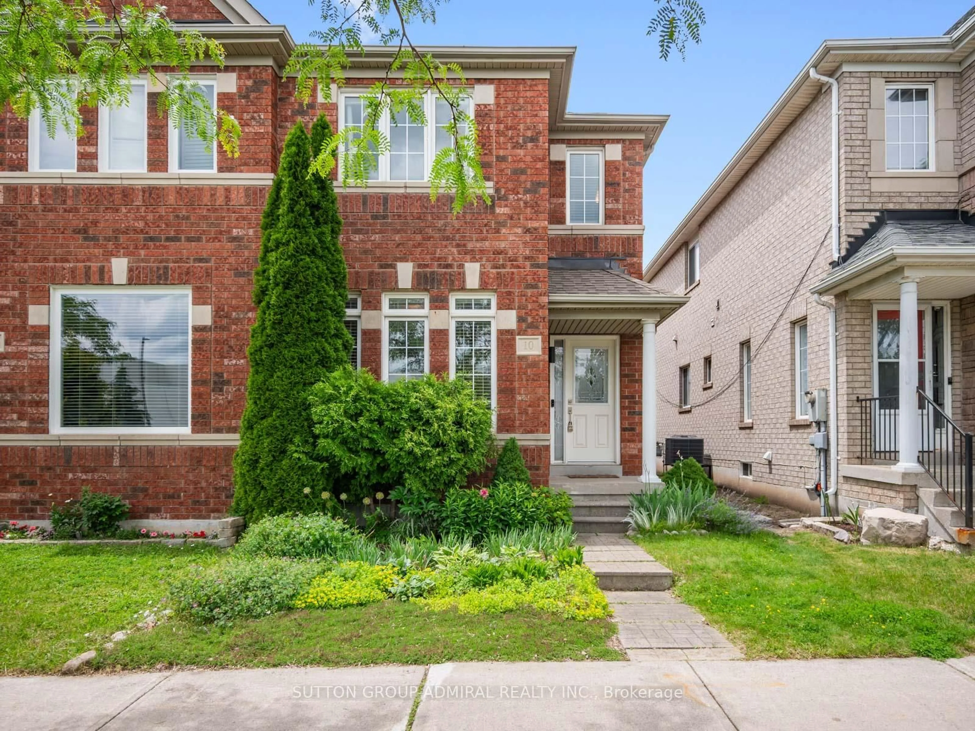 Home with brick exterior material, street for 10 Forest Run Blvd, Vaughan Ontario L4K 5J8