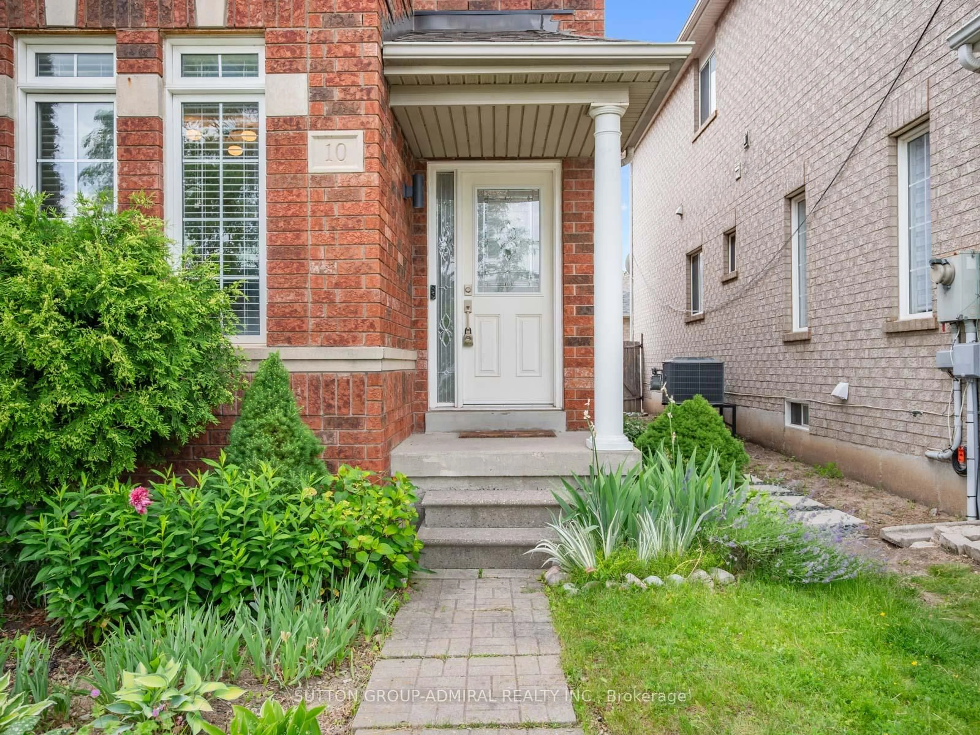 Home with brick exterior material, street for 10 Forest Run Blvd, Vaughan Ontario L4K 5J8