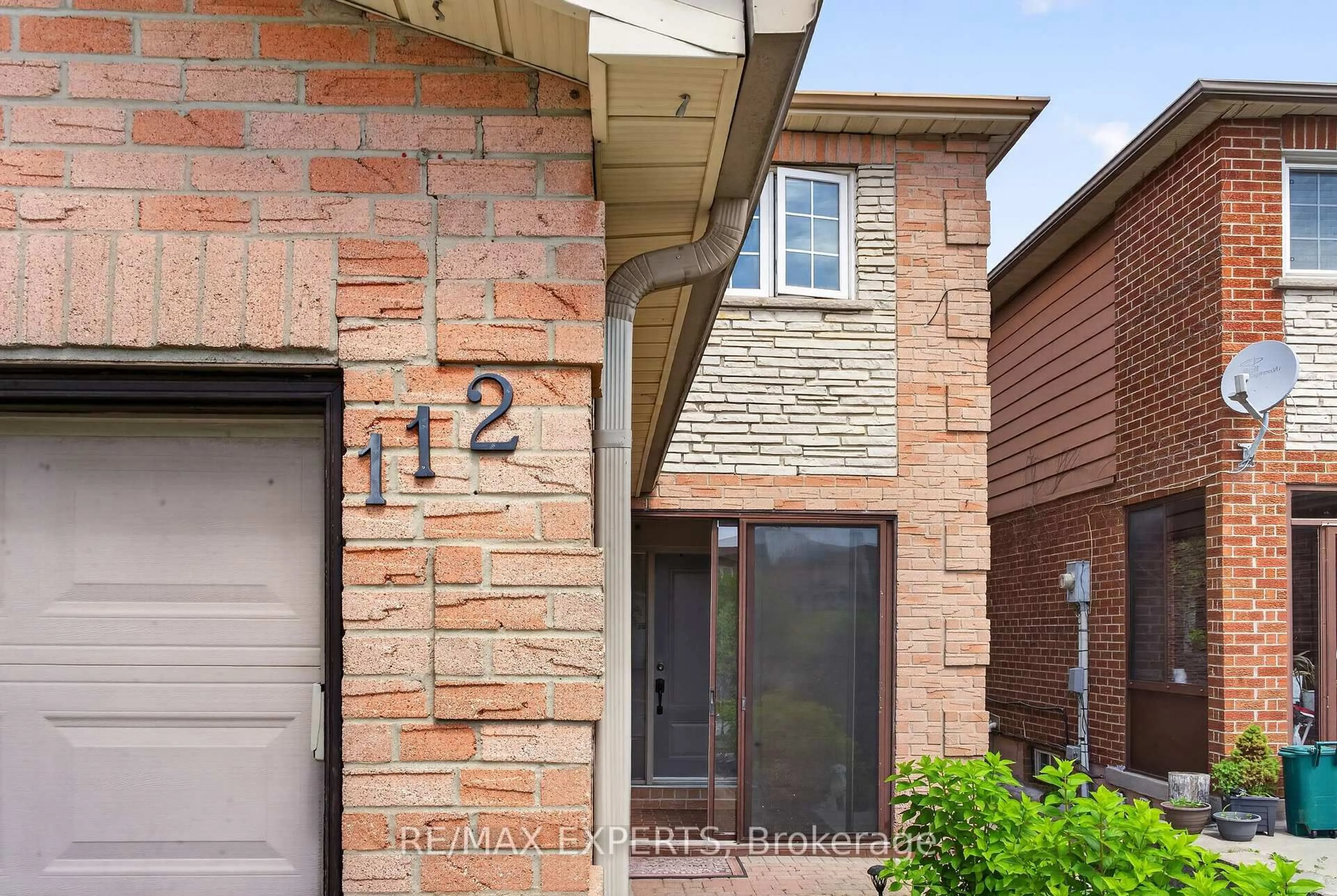 Home with brick exterior material, street for 112 Andrea Lane, Vaughan Ontario L4L 1E7