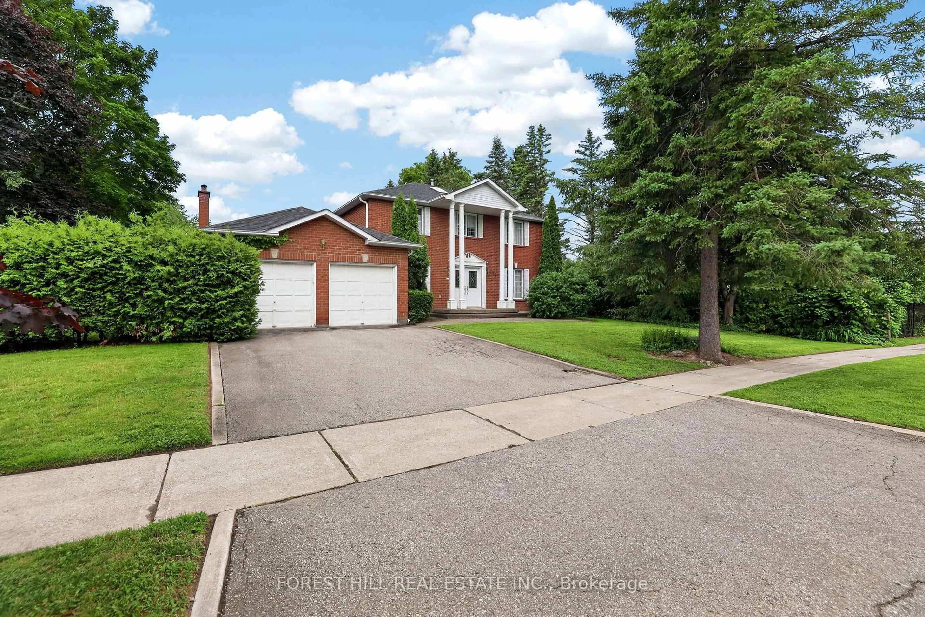 Unknown for 157 East Humber Dr, King Ontario L7B 1B8