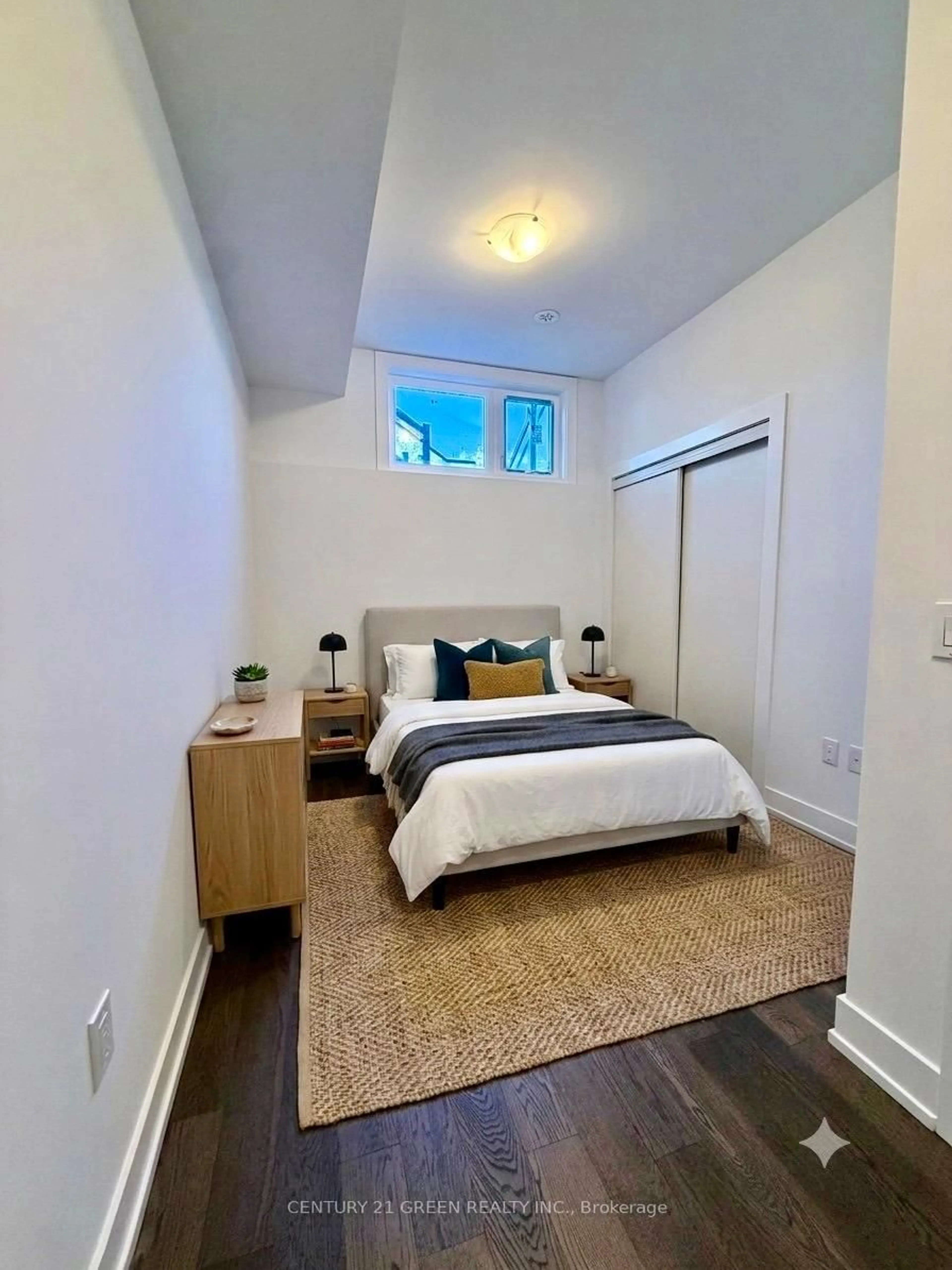 A pic of a room for 9560 Islington Ave #L115, Vaughan Ontario L4H 4Z5